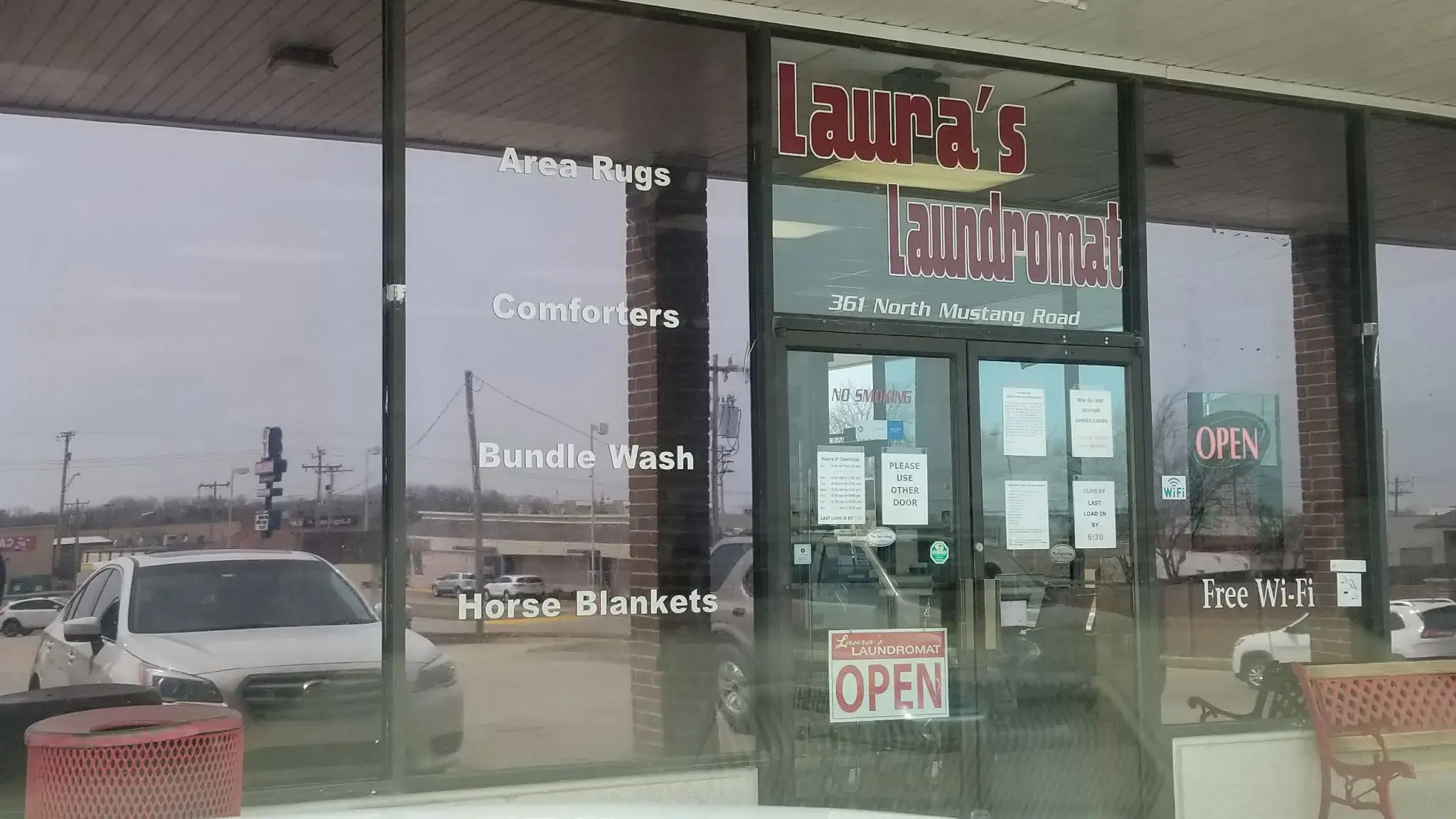 Laura's Laundromat - Image 15