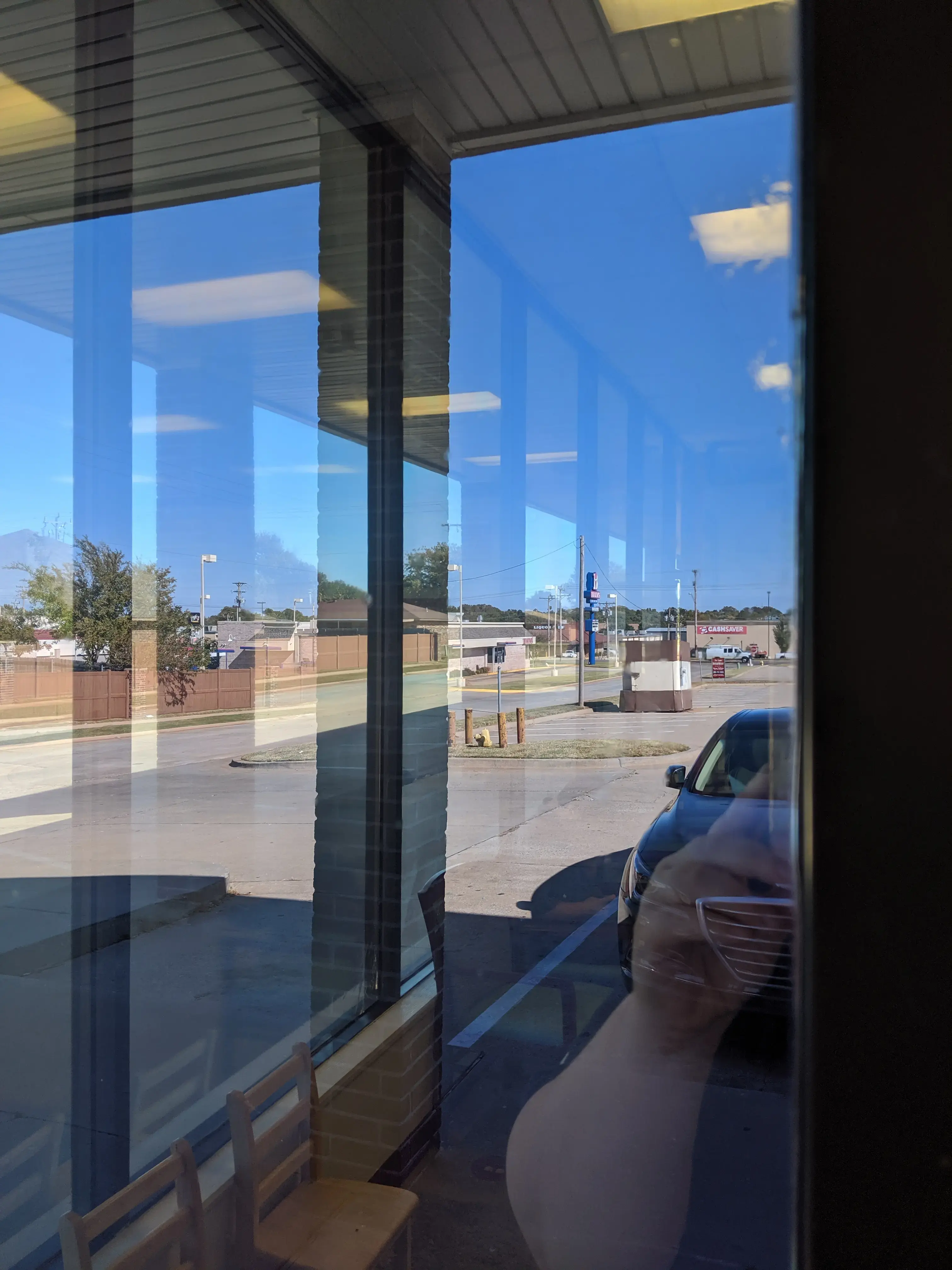 Laura's Laundromat - Image 19