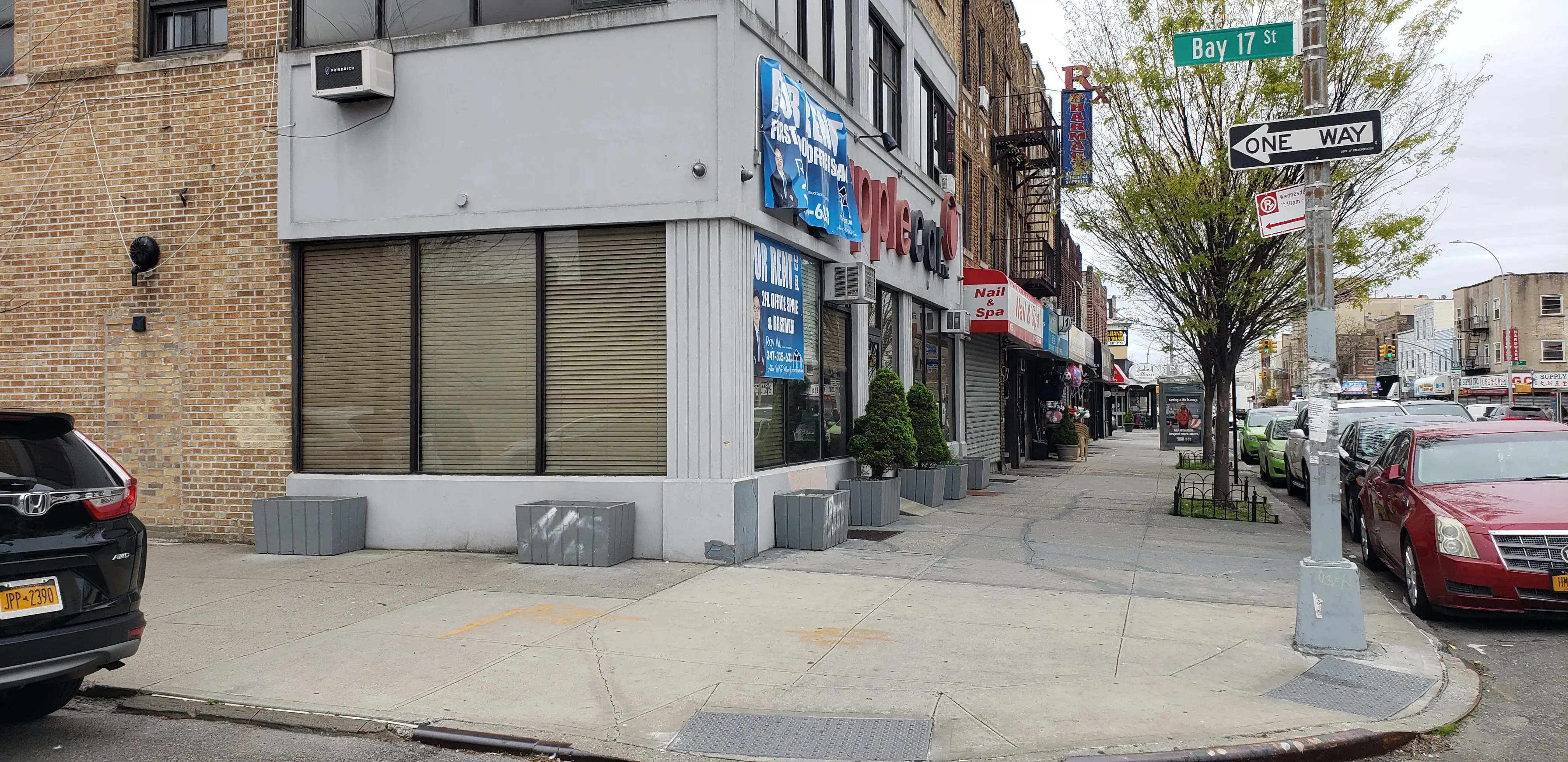 Lav Express Laundry - Image 16