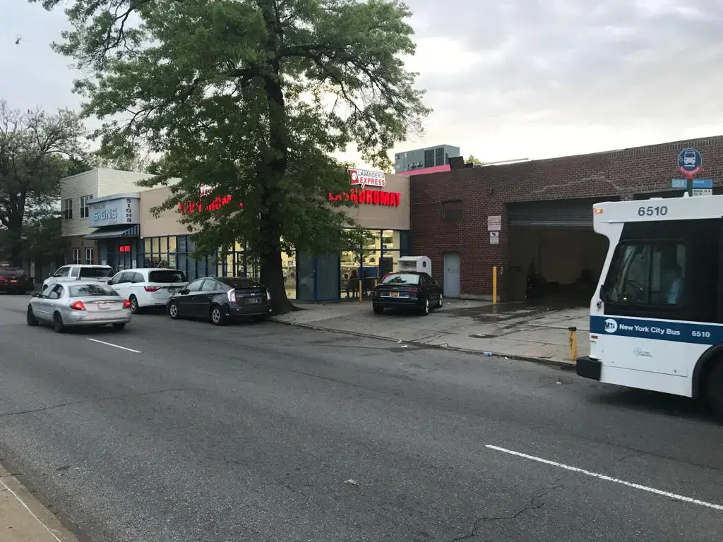 Lav Express Laundry thumbnail 19