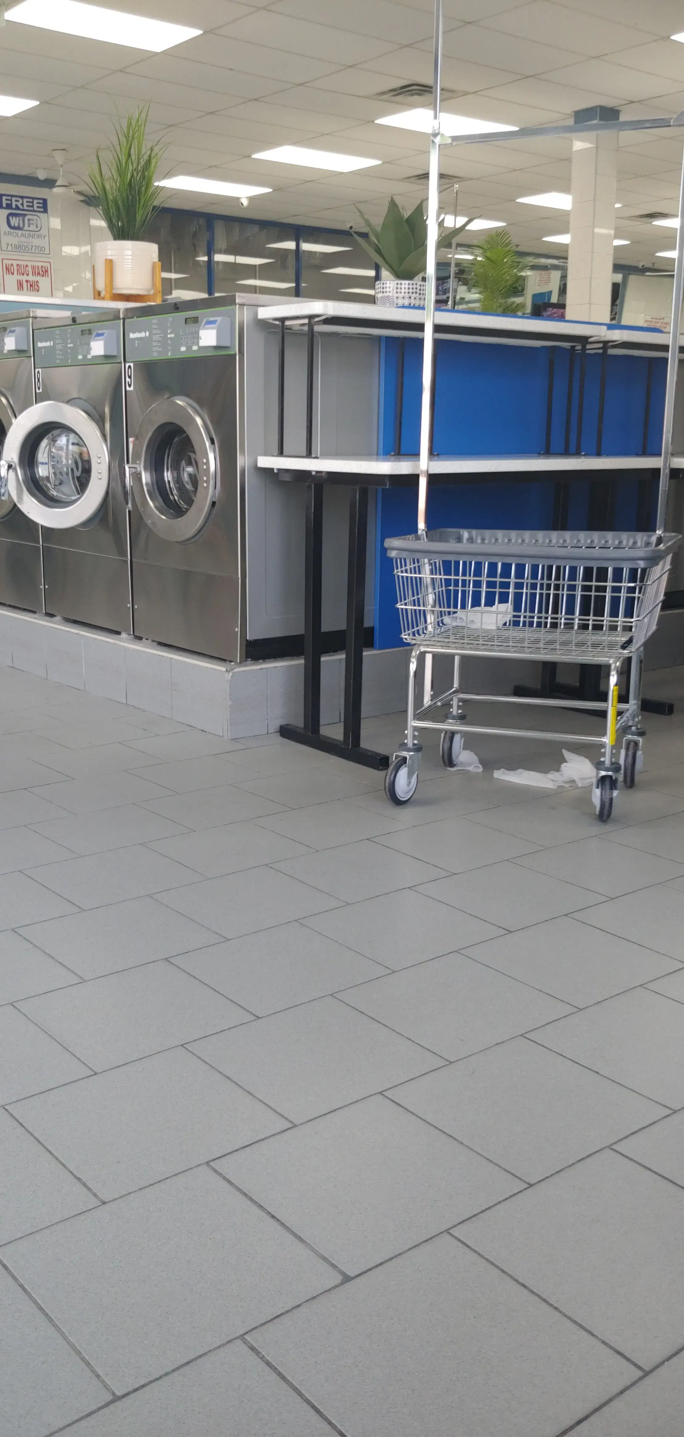 Lav Express Laundry thumbnail 7