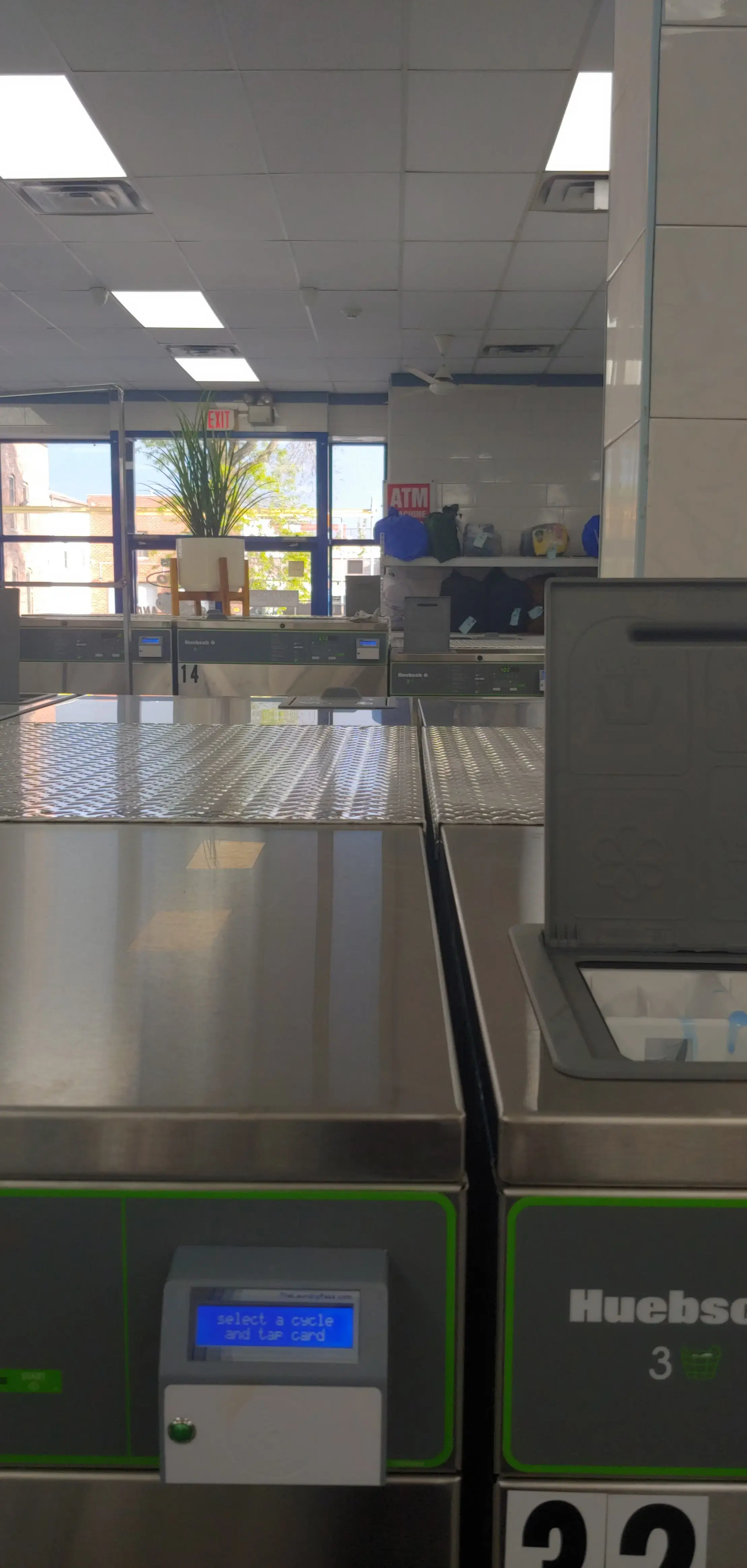 Lav Express Laundry - Image 18