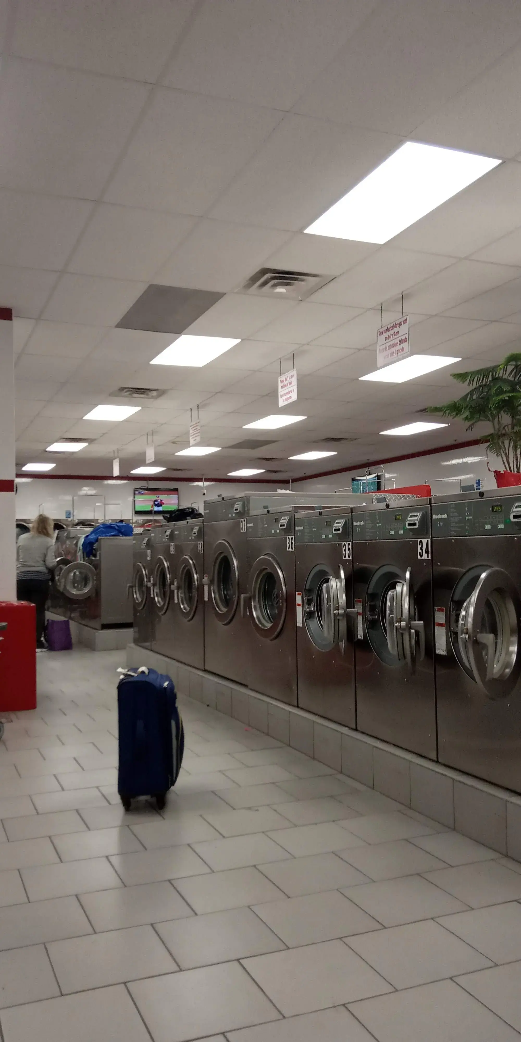 Lav Express Laundry thumbnail 56