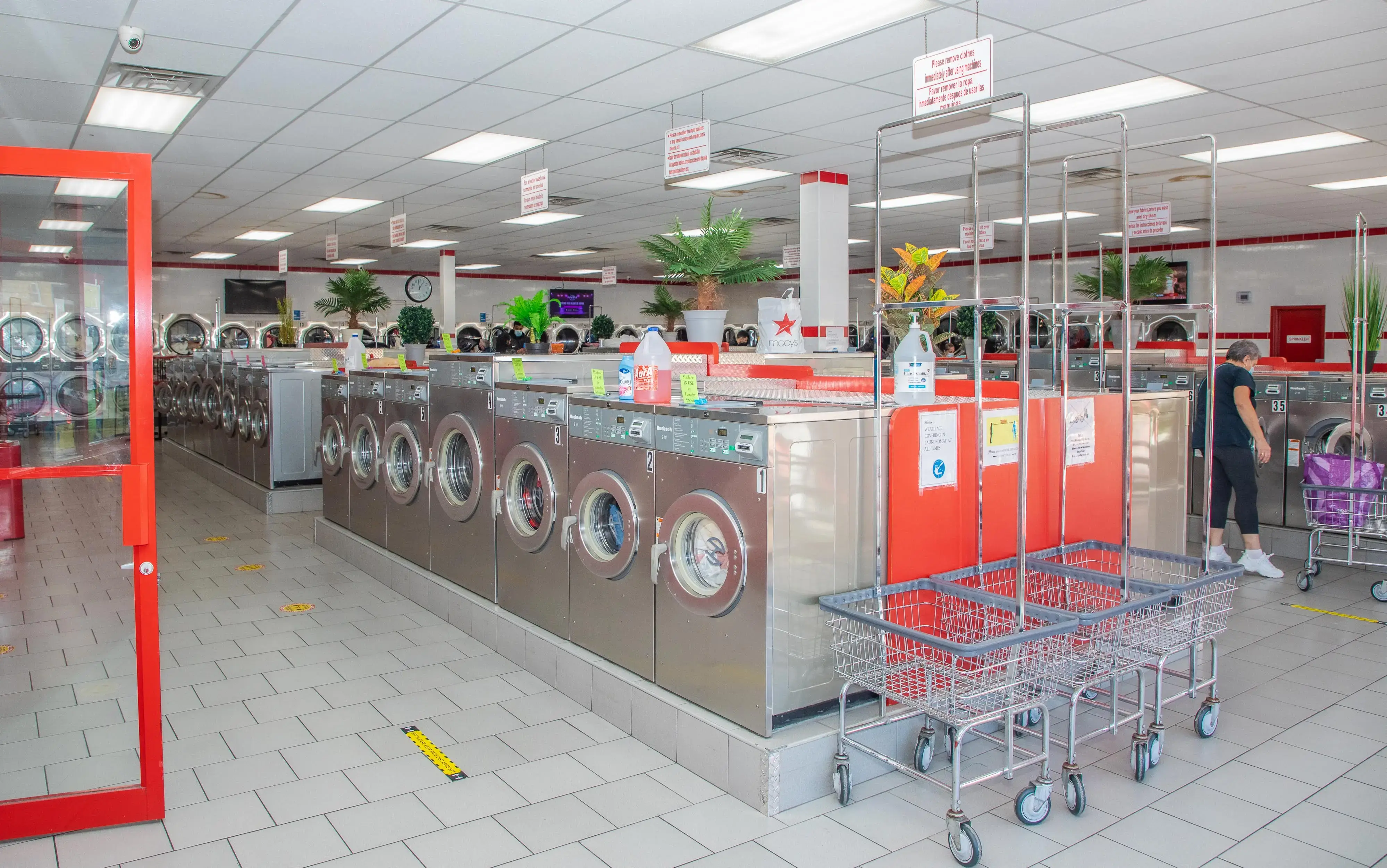 Lav Express Laundry - Image 40