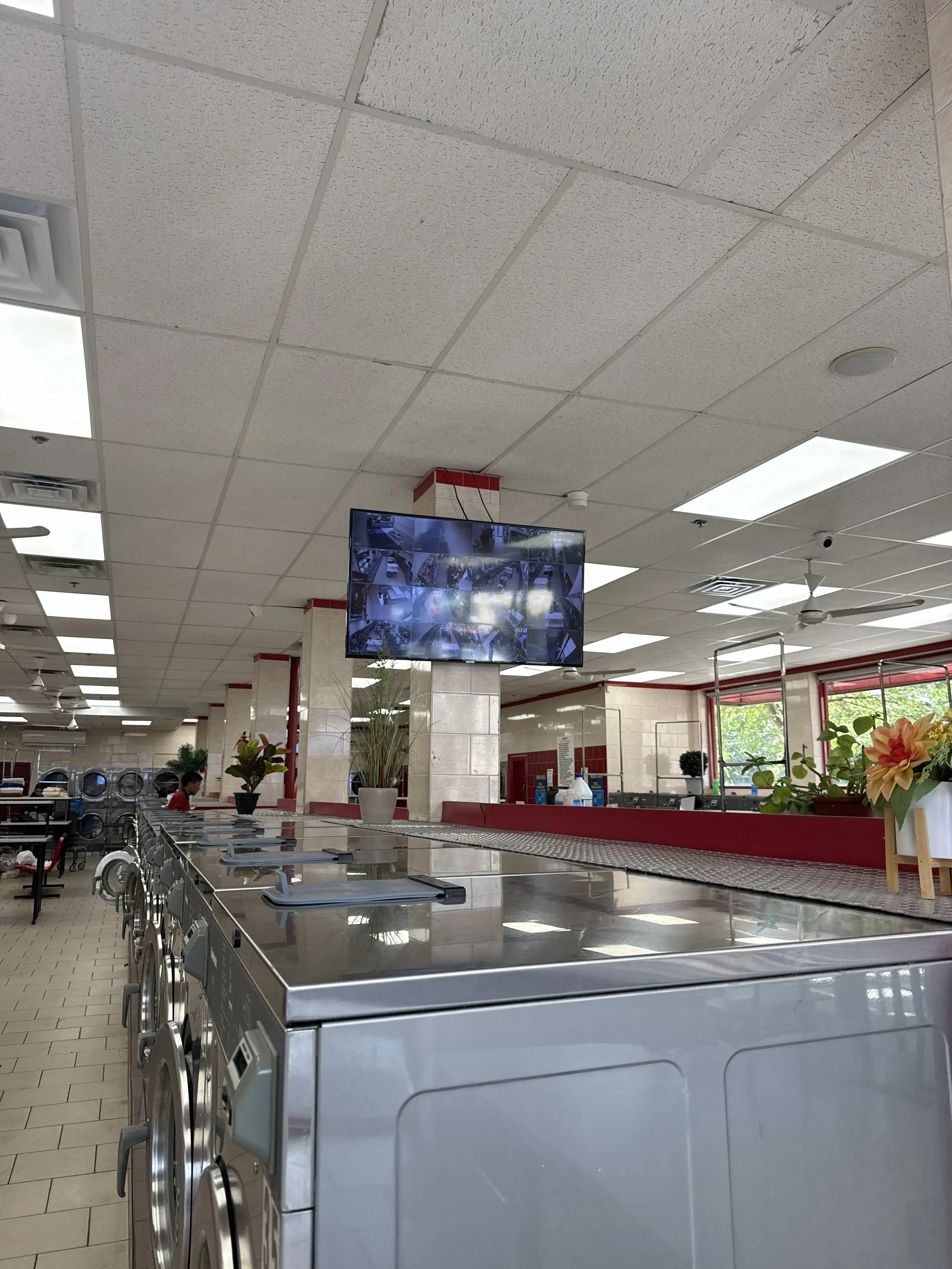 Lav Express Laundry - Image 5