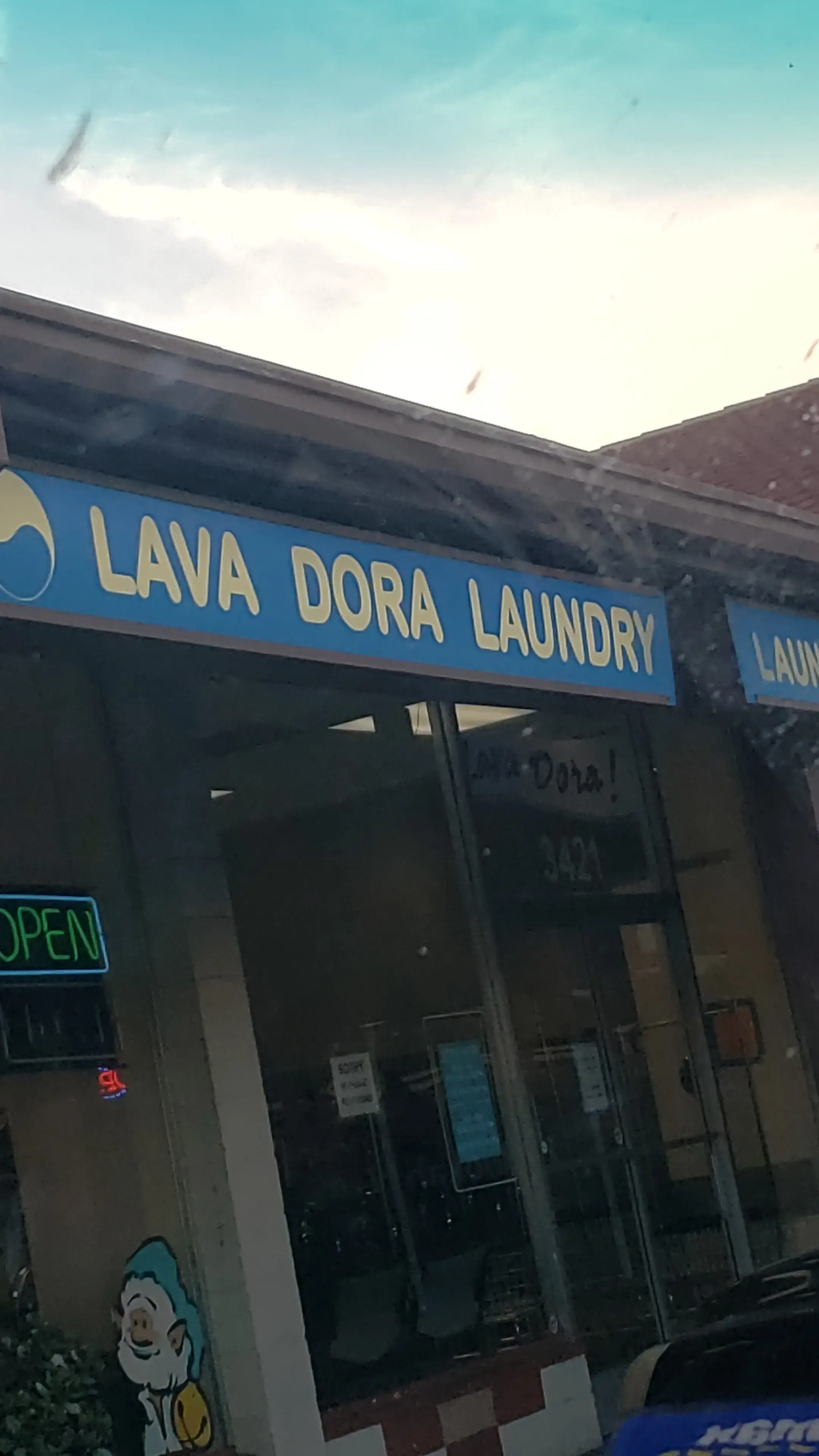 Lava Dora Laundry - Image 19