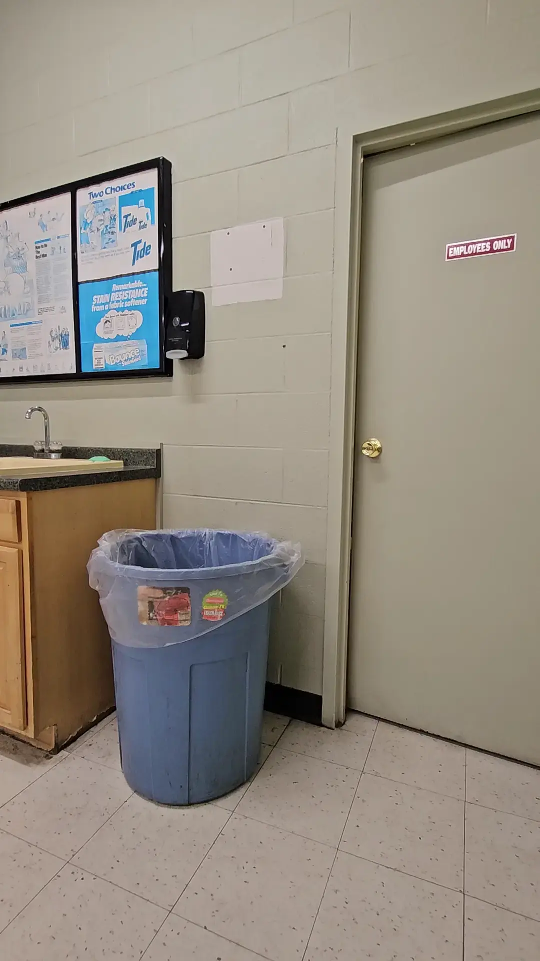 Lava Wash Laundromat(formerly Poly Clean) thumbnail 2