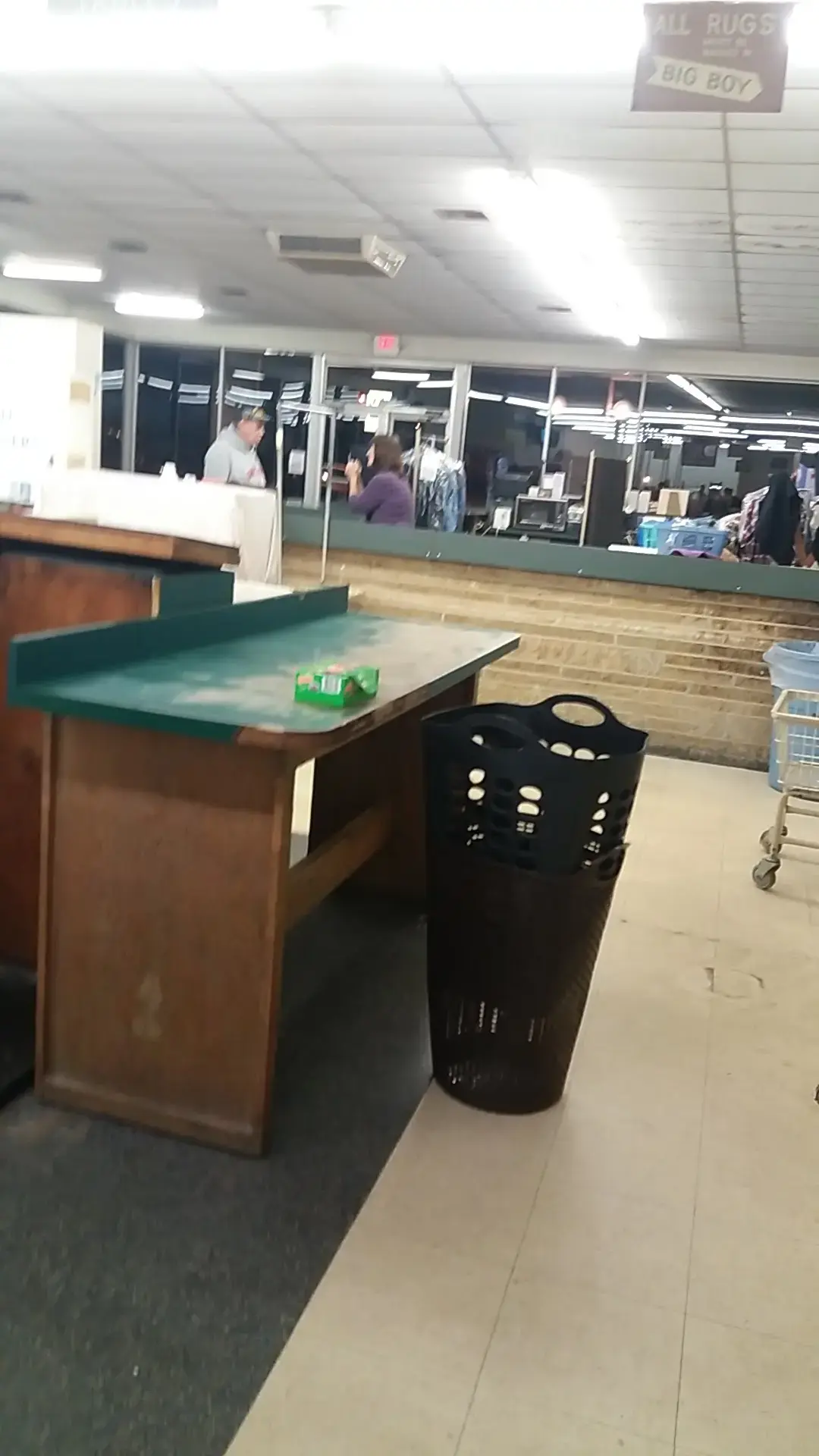 Lava Wash Laundromat(formerly Poly Clean) - Image 7