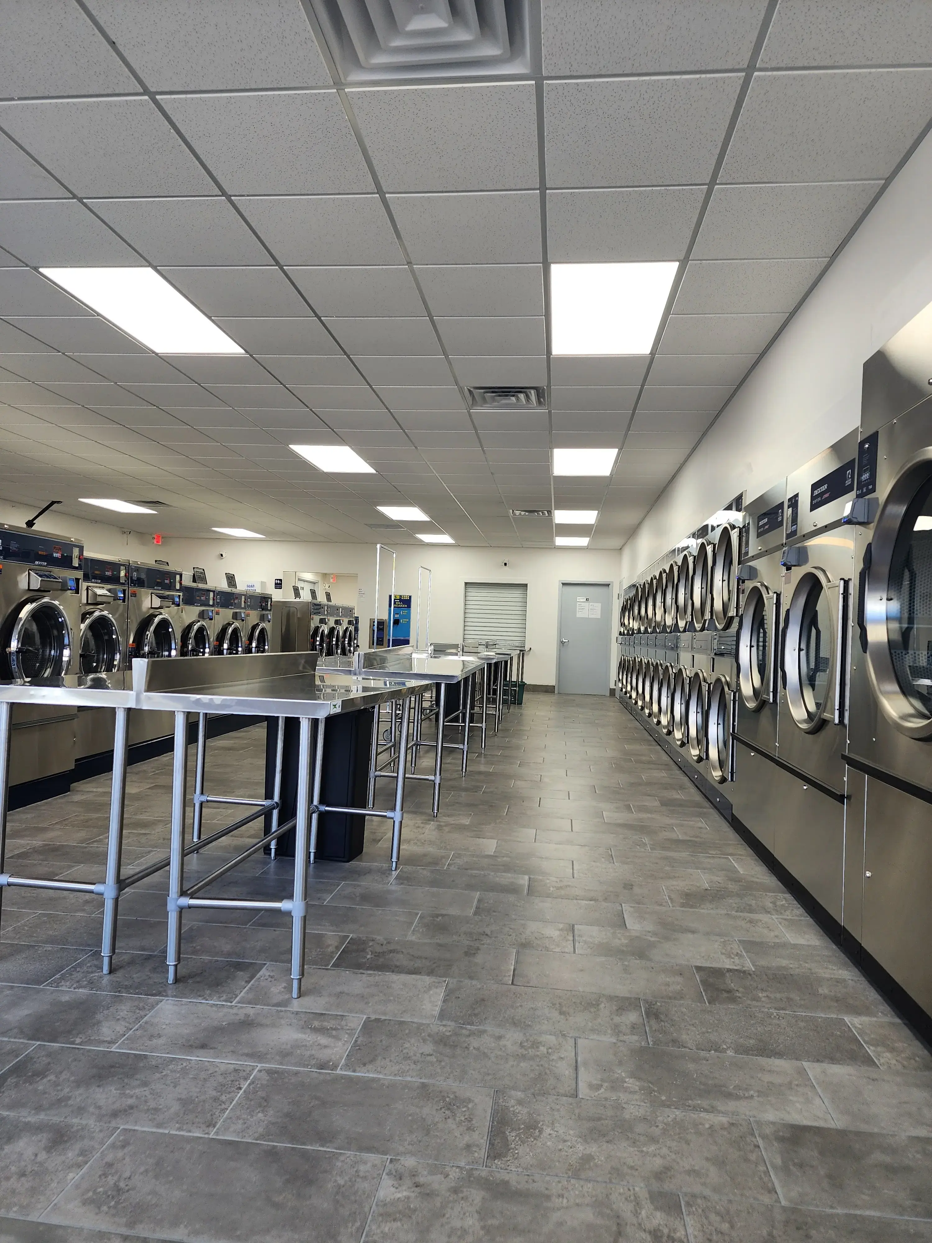 Lavagio Express Laundry - Image 11