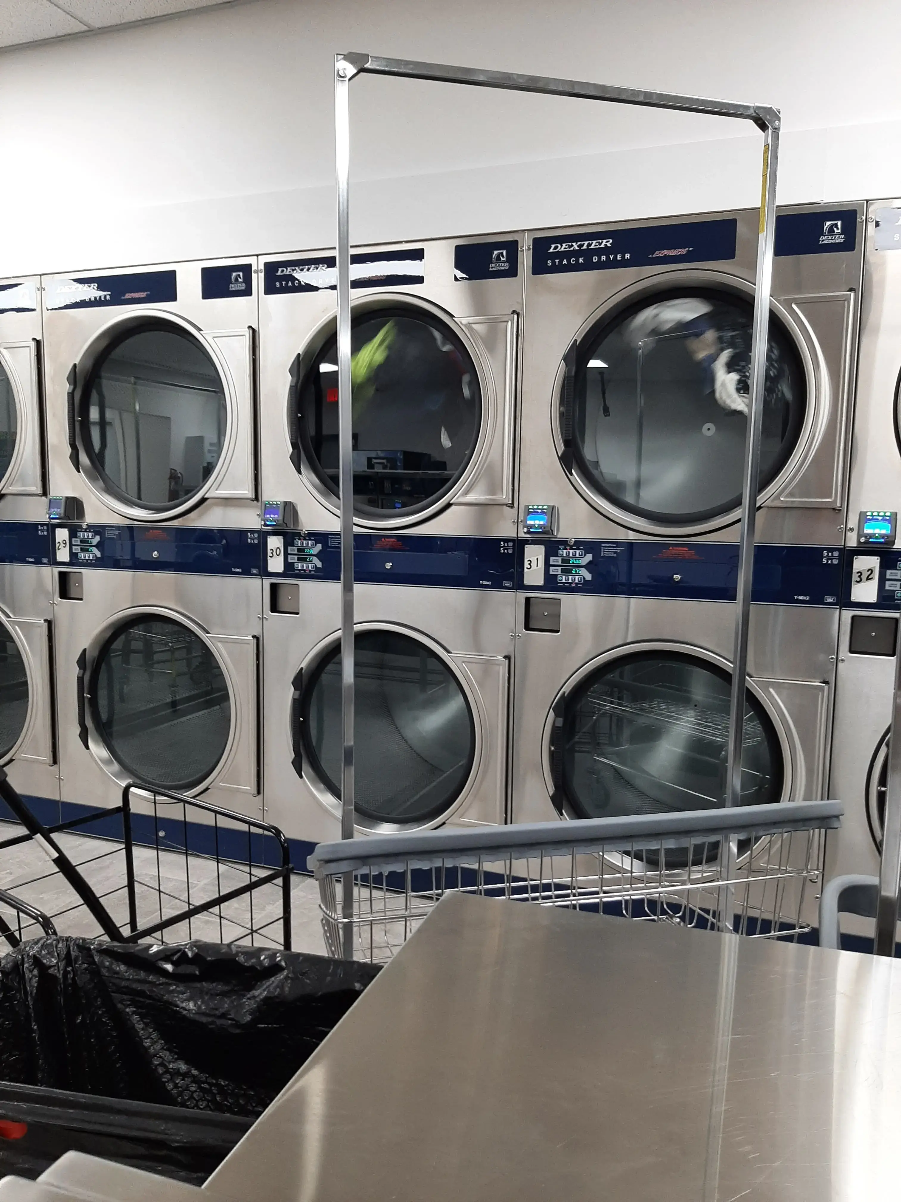 Lavagio Express Laundry - Image 4