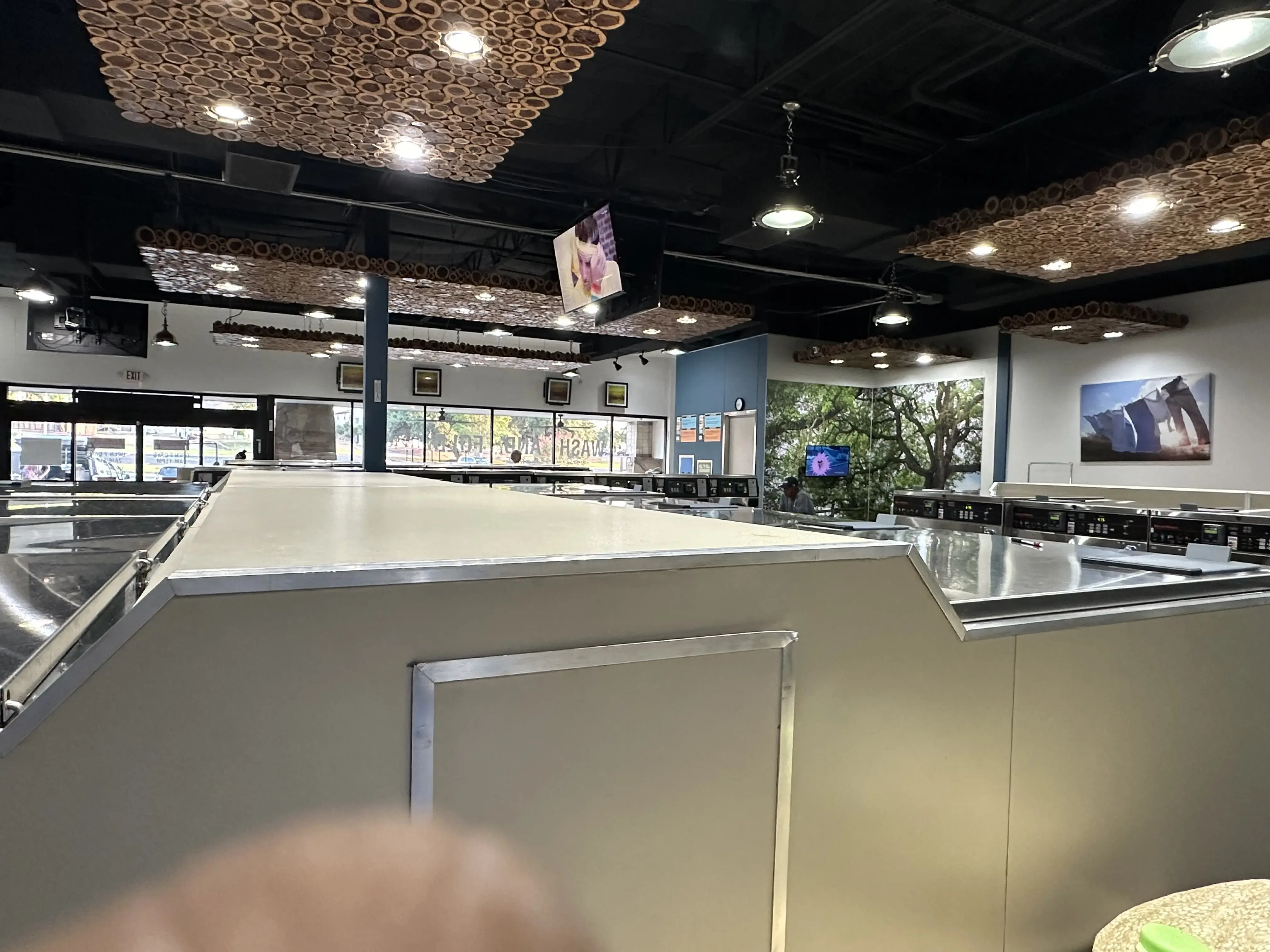 Lavandería Laundromat - Image 12