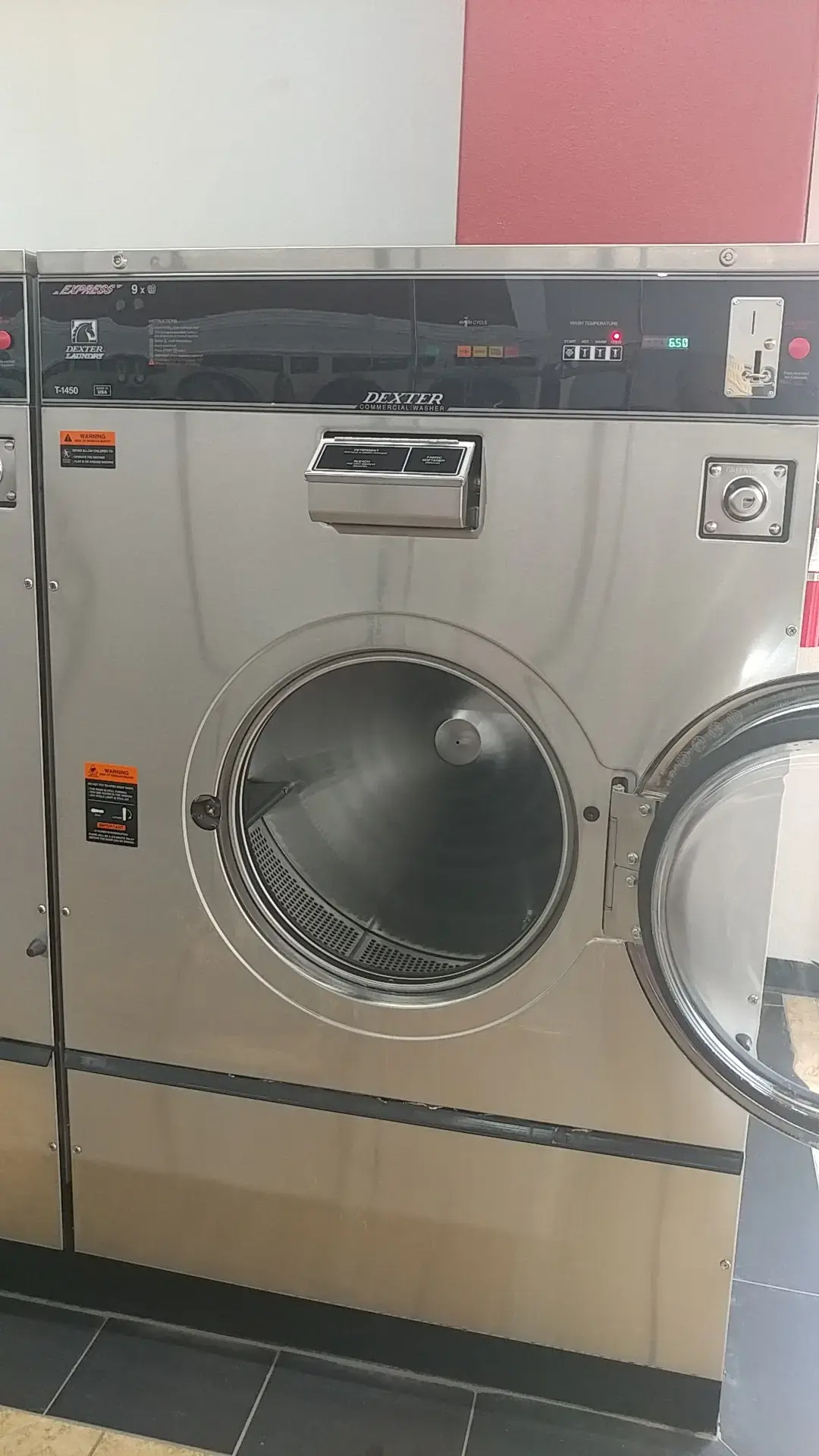 Lavanderia Coin Laundry - Image 3