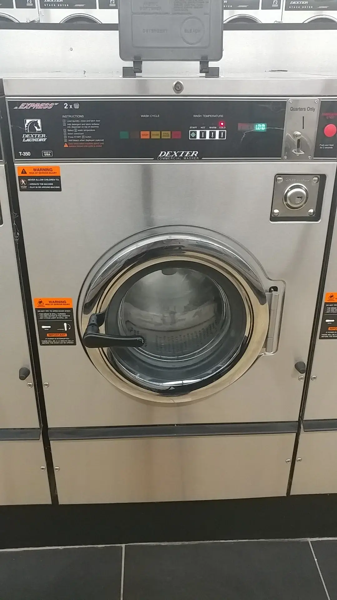 Lavanderia Coin Laundry - Image 15