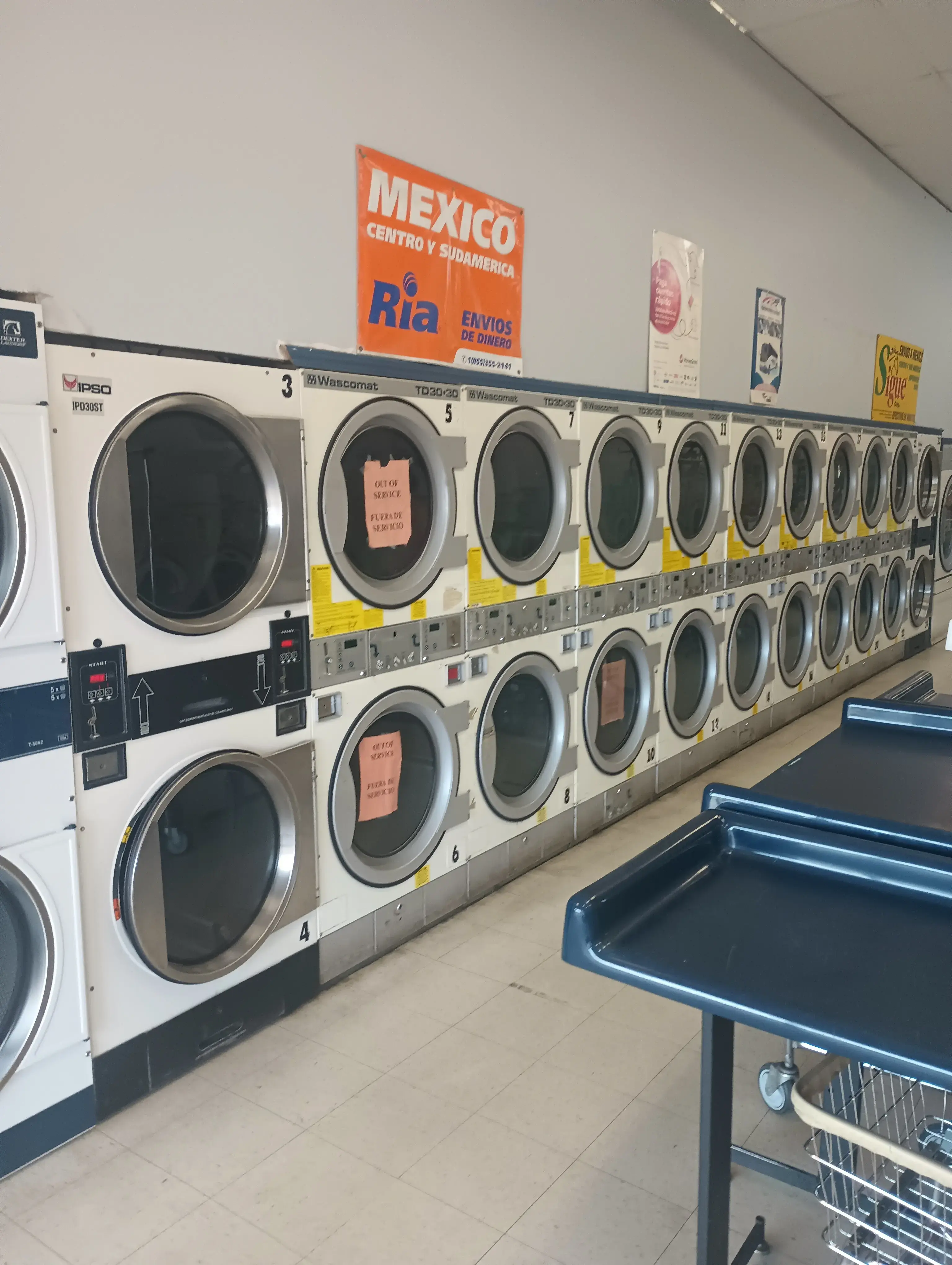 Lavanderia El Rio thumbnail 16