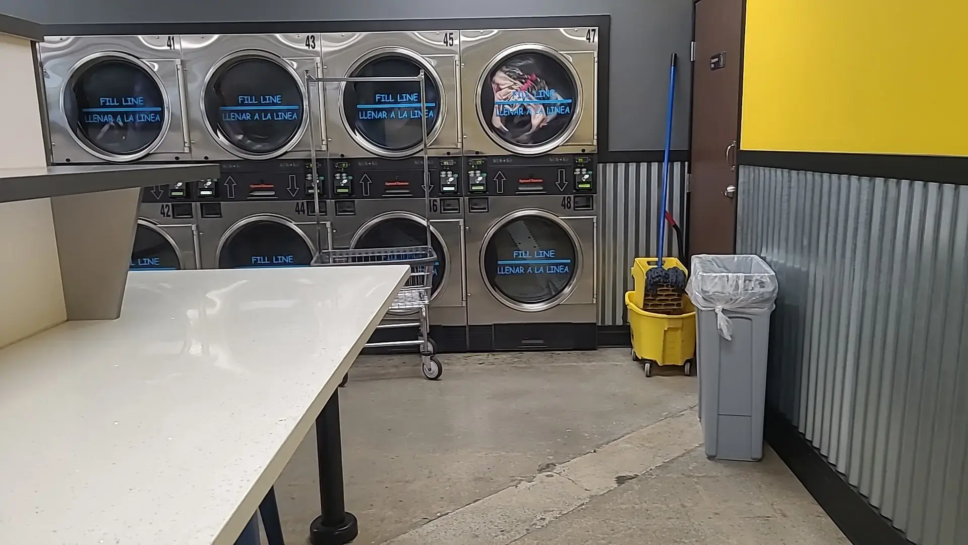 Lavanderia Laundromat location