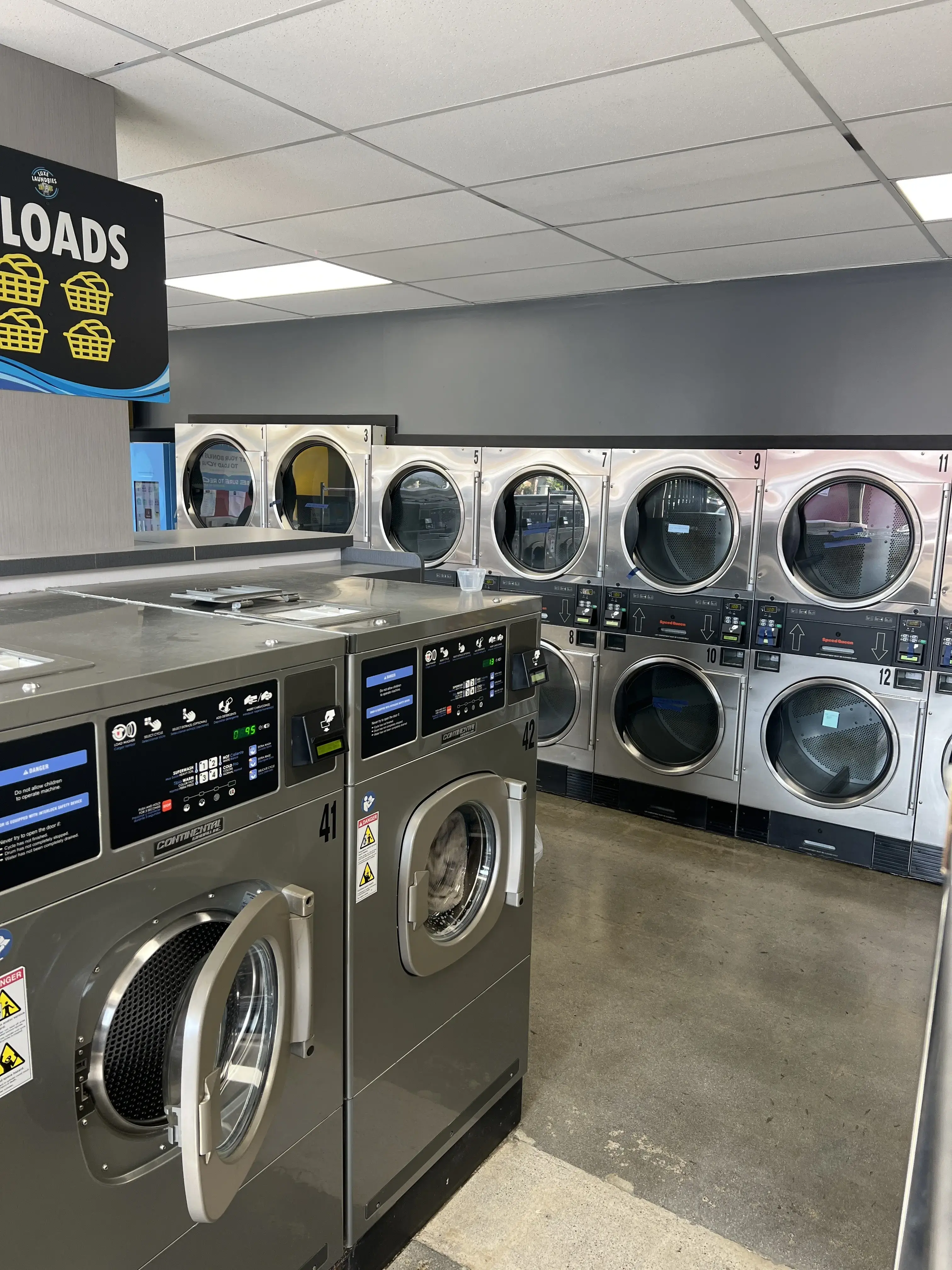 Lavanderia Laundromat thumbnail 16