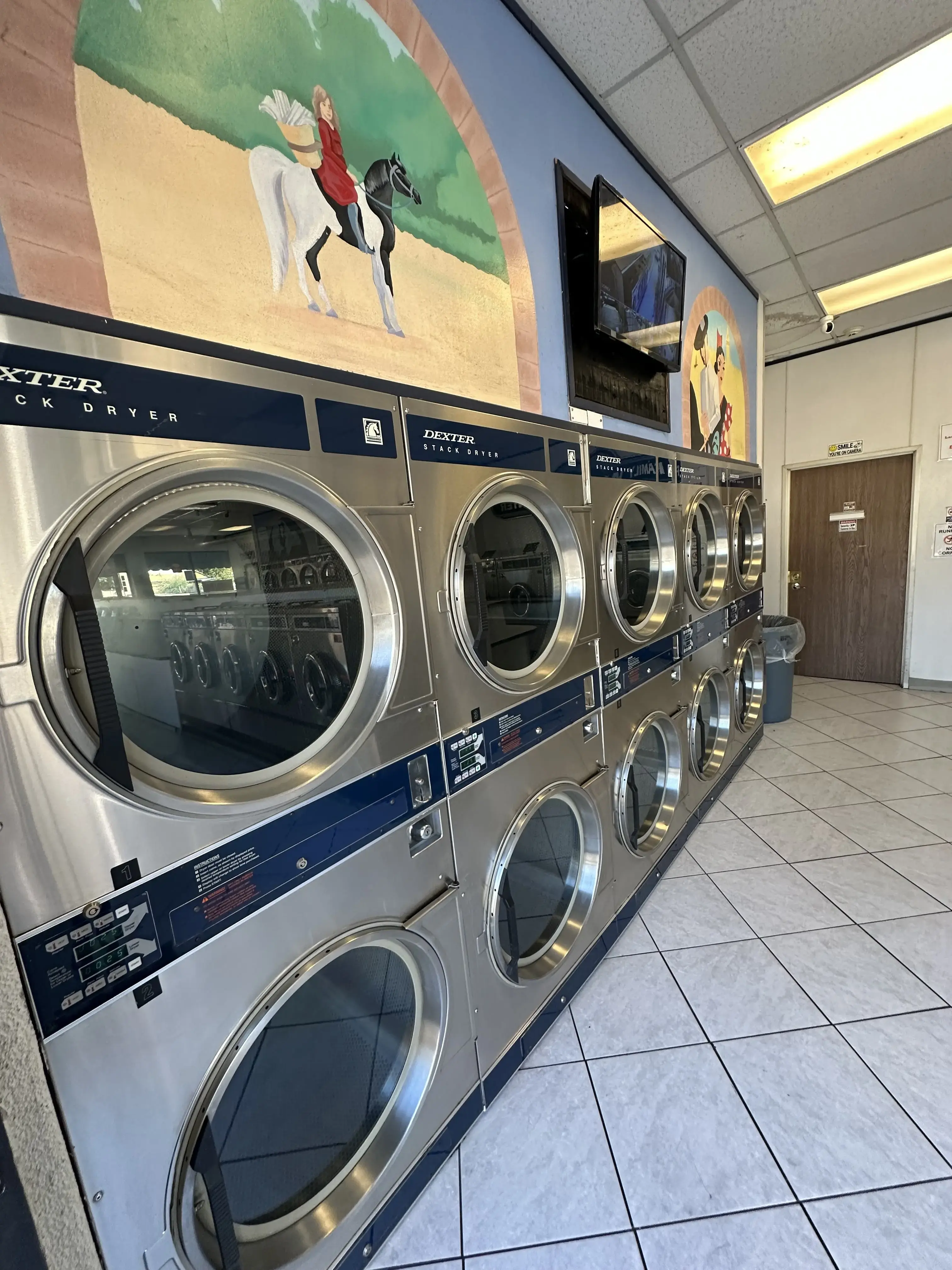 Lavanderia Pomona Laundry - Image 14