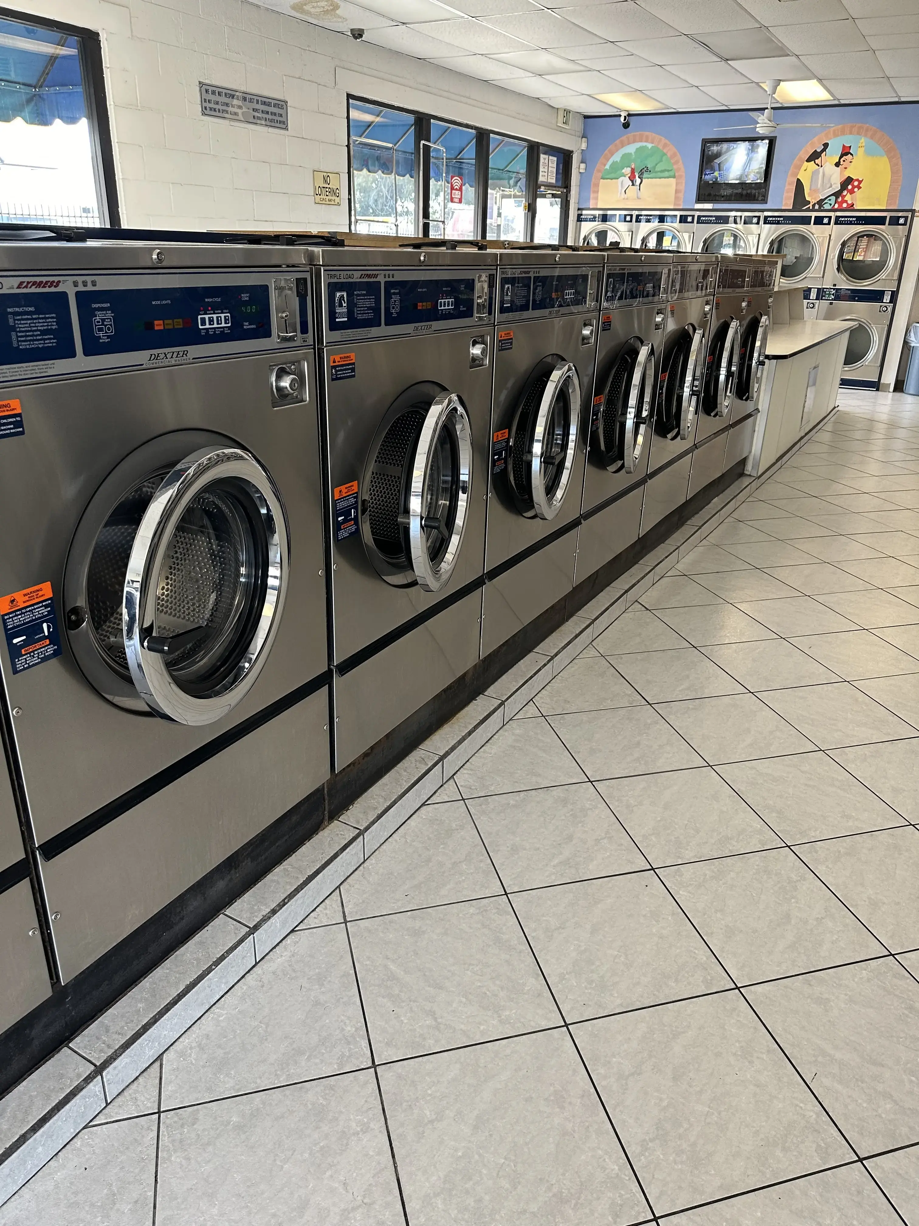 Lavanderia Pomona Laundry - Image 16