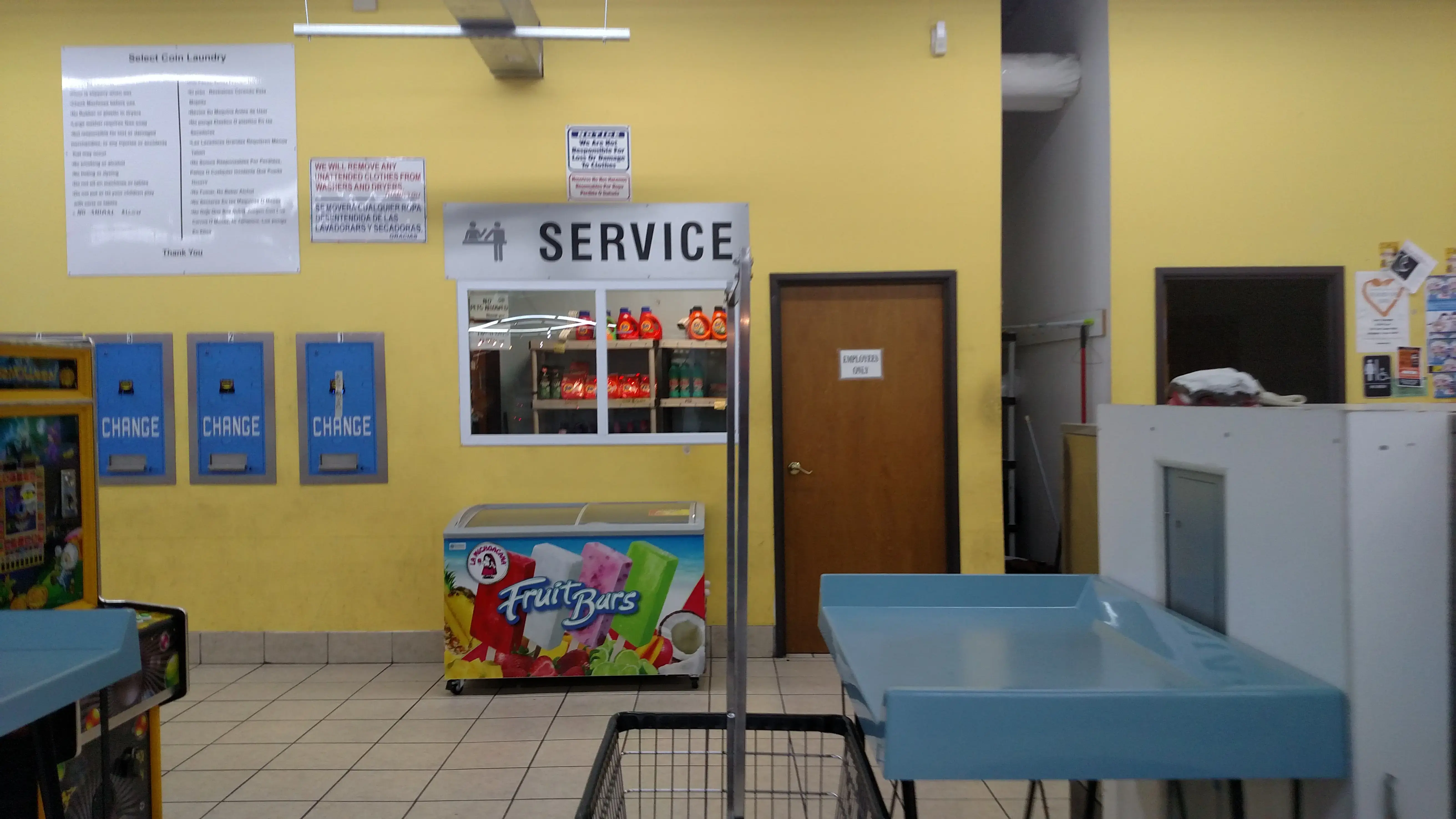 Lavanderia Select Coin Laundromat thumbnail 7
