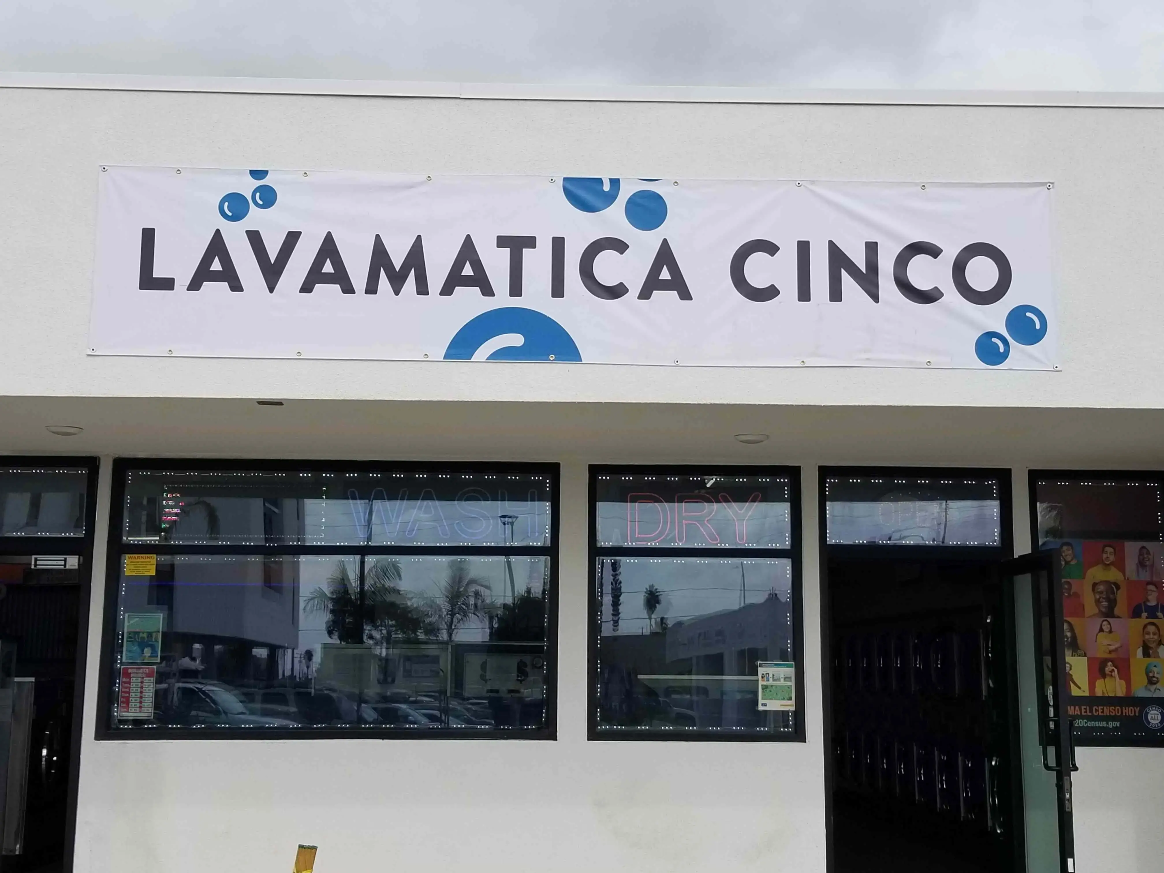 Lavenderia, Laundry, Lavamatica Cinco, Laundromat,Coin Laundry - Image 16