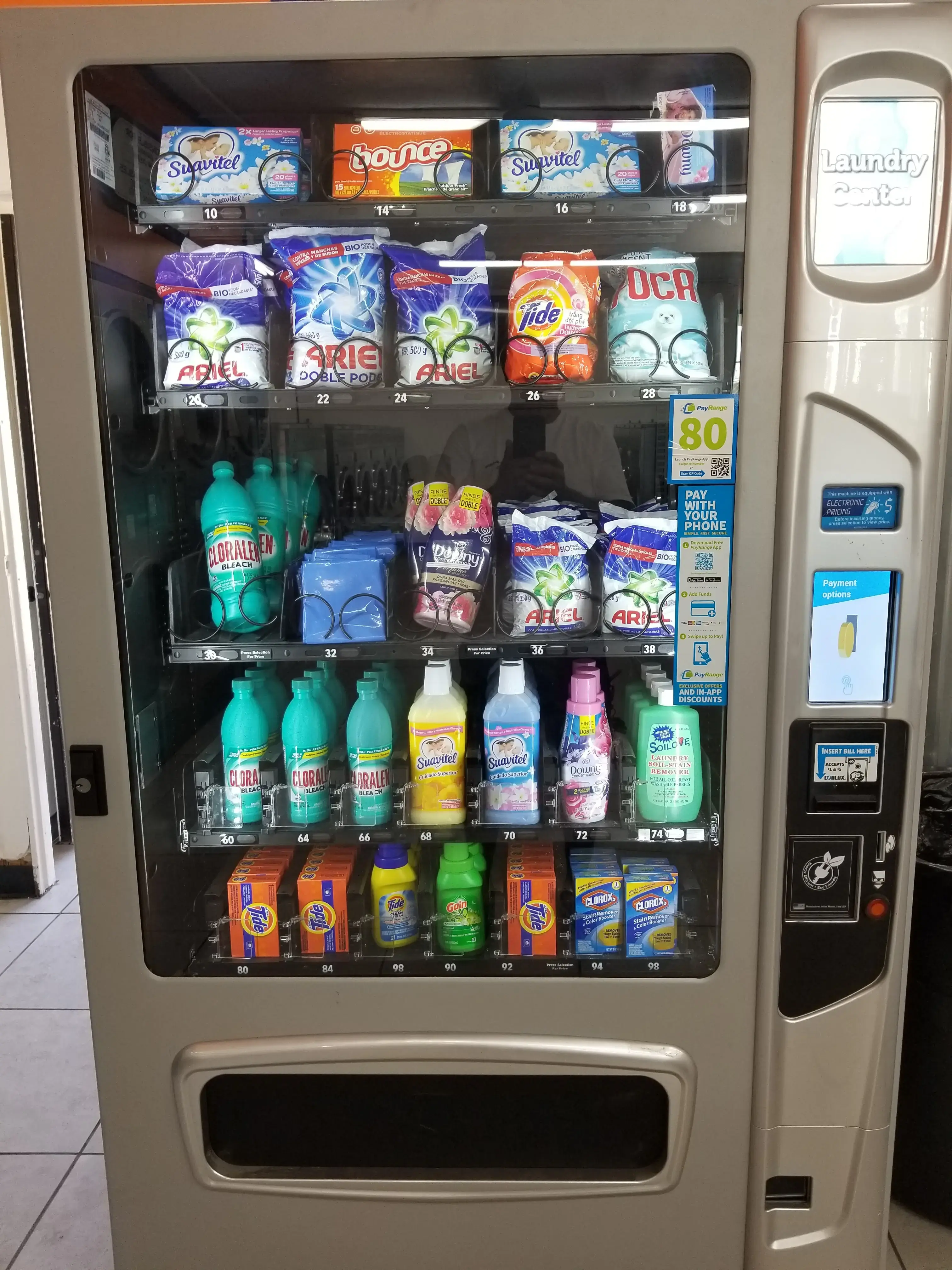 Lavenderia, Laundry, Lavamatica Cinco, Laundromat,Coin Laundry - Image 7