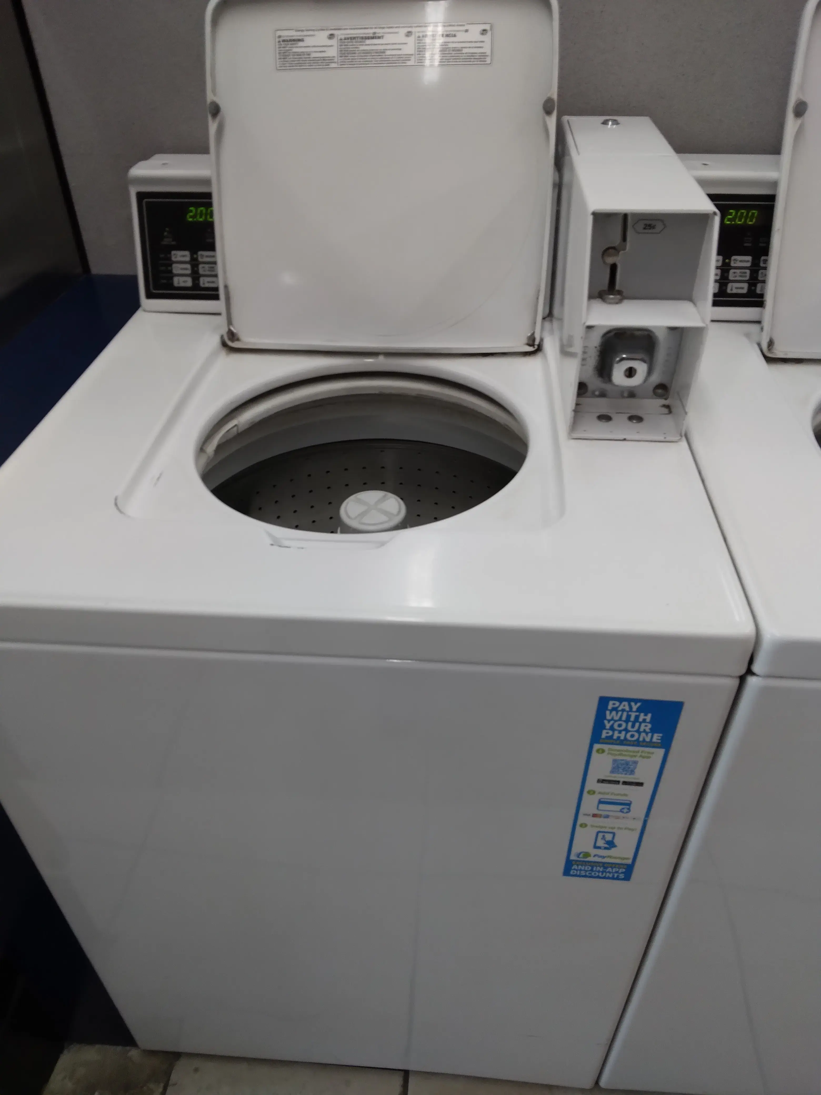 Lavenderia, Laundry, Lavamatica Cinco, Laundromat,Coin Laundry thumbnail 10