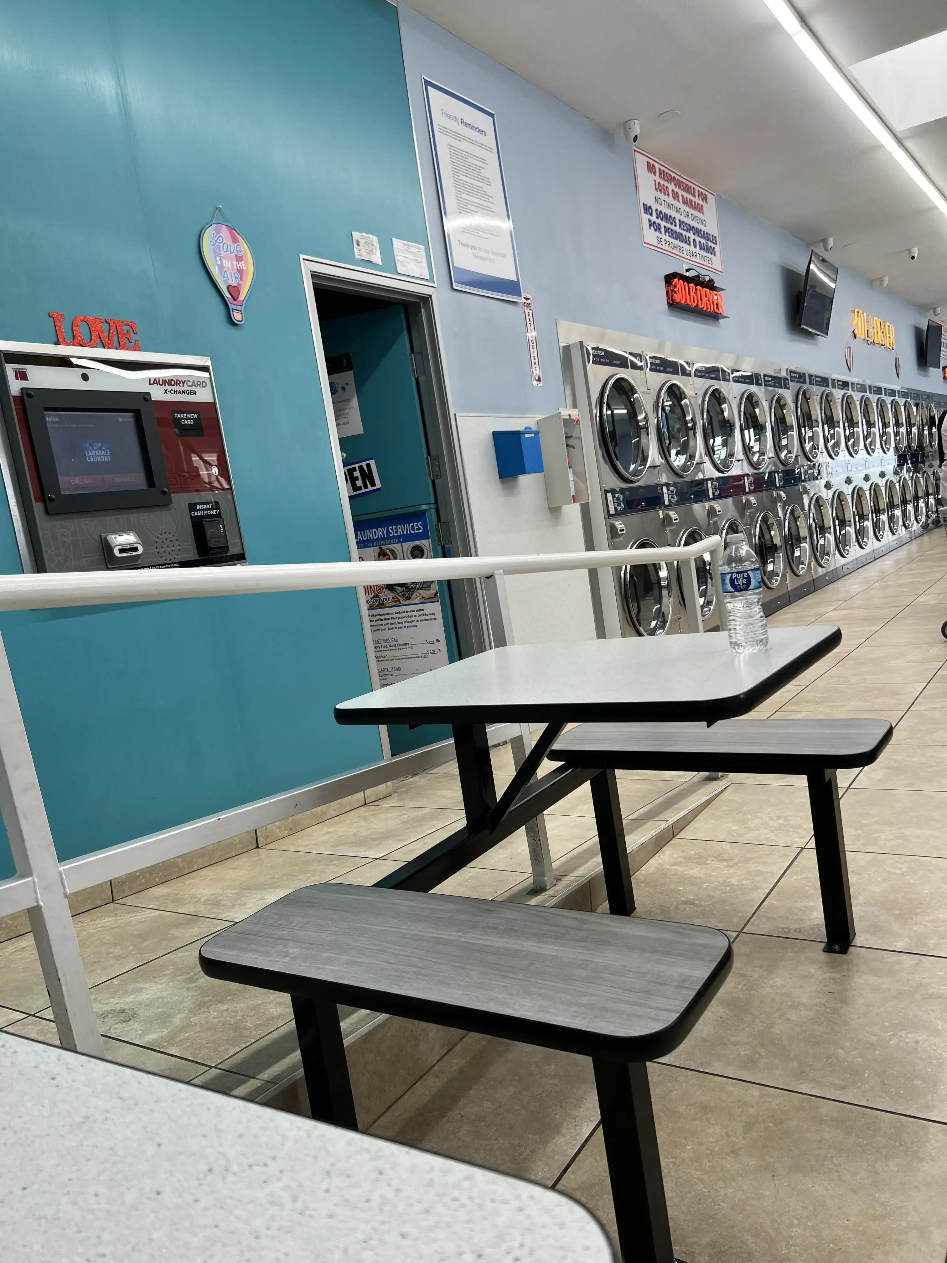 Lawndale Laundromat - Image 11