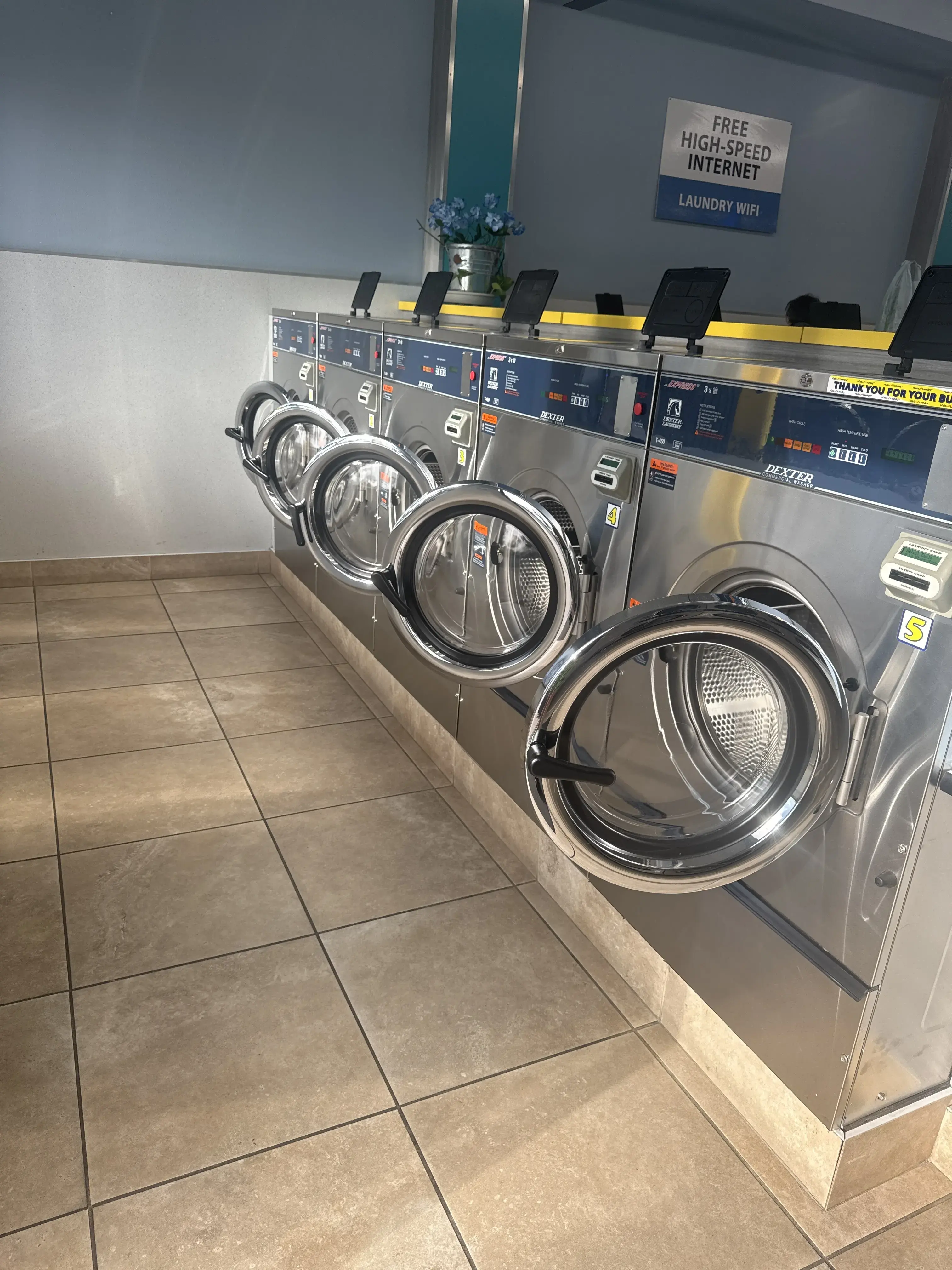 Lawndale Laundromat thumbnail 5