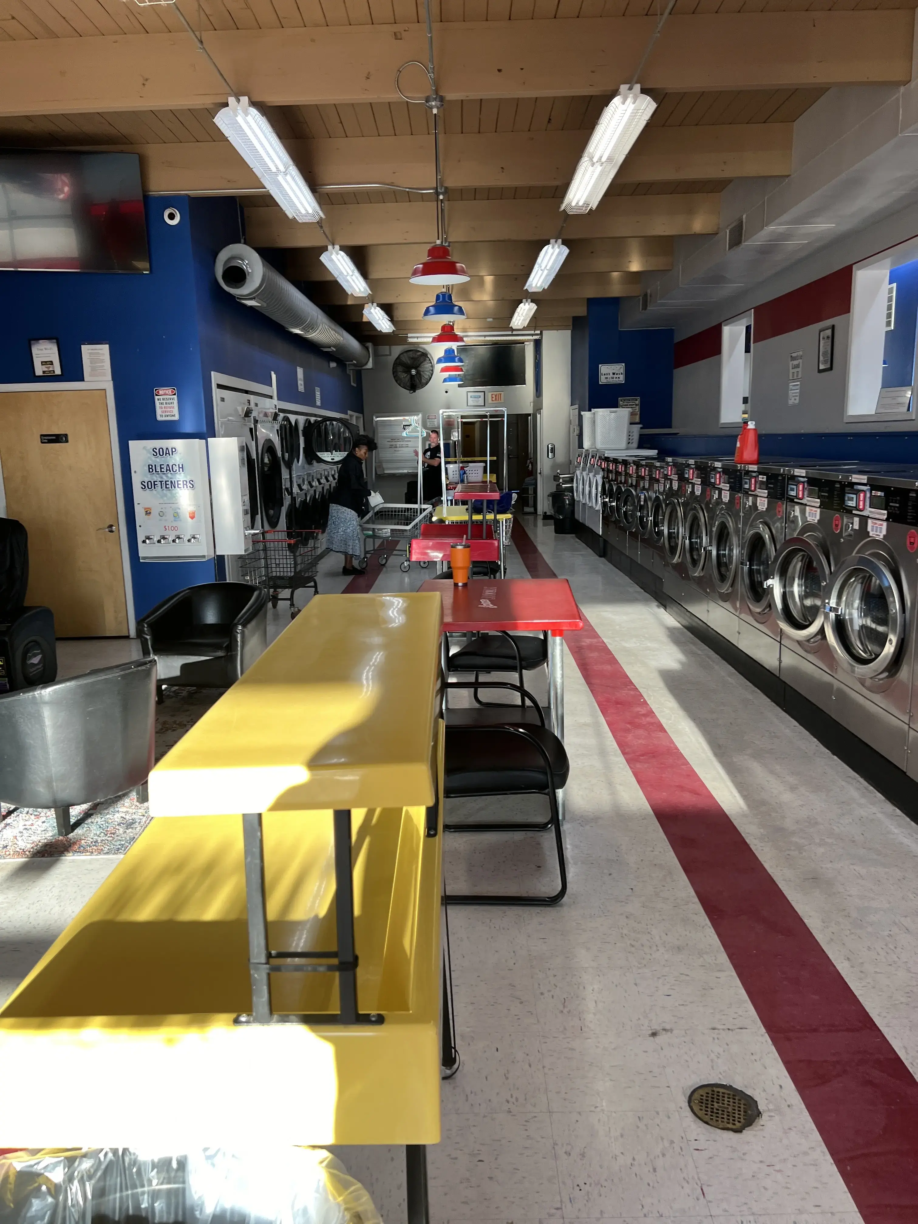 Lawrence Laundromat location