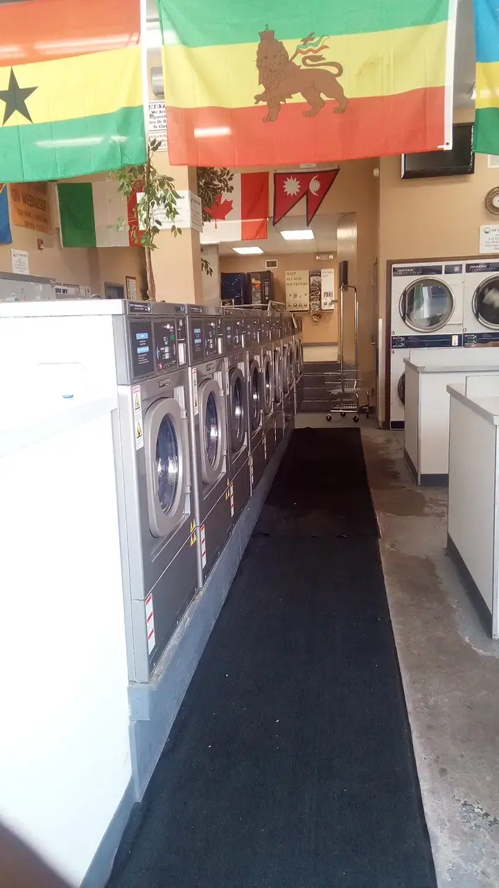 Lazybones Laundry and Storage thumbnail 5