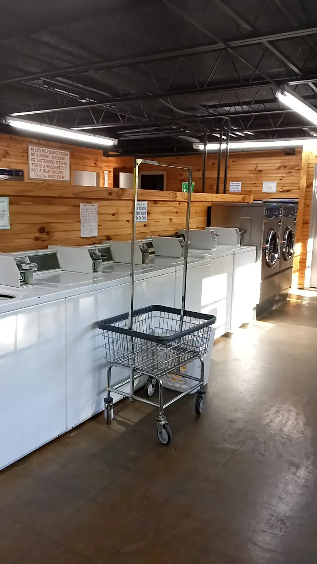 LC Laundromat - Image 6