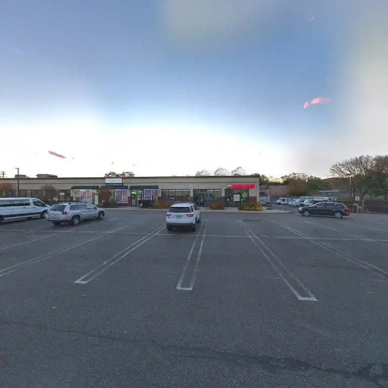 Le French Cleaners & Tailors LLC location