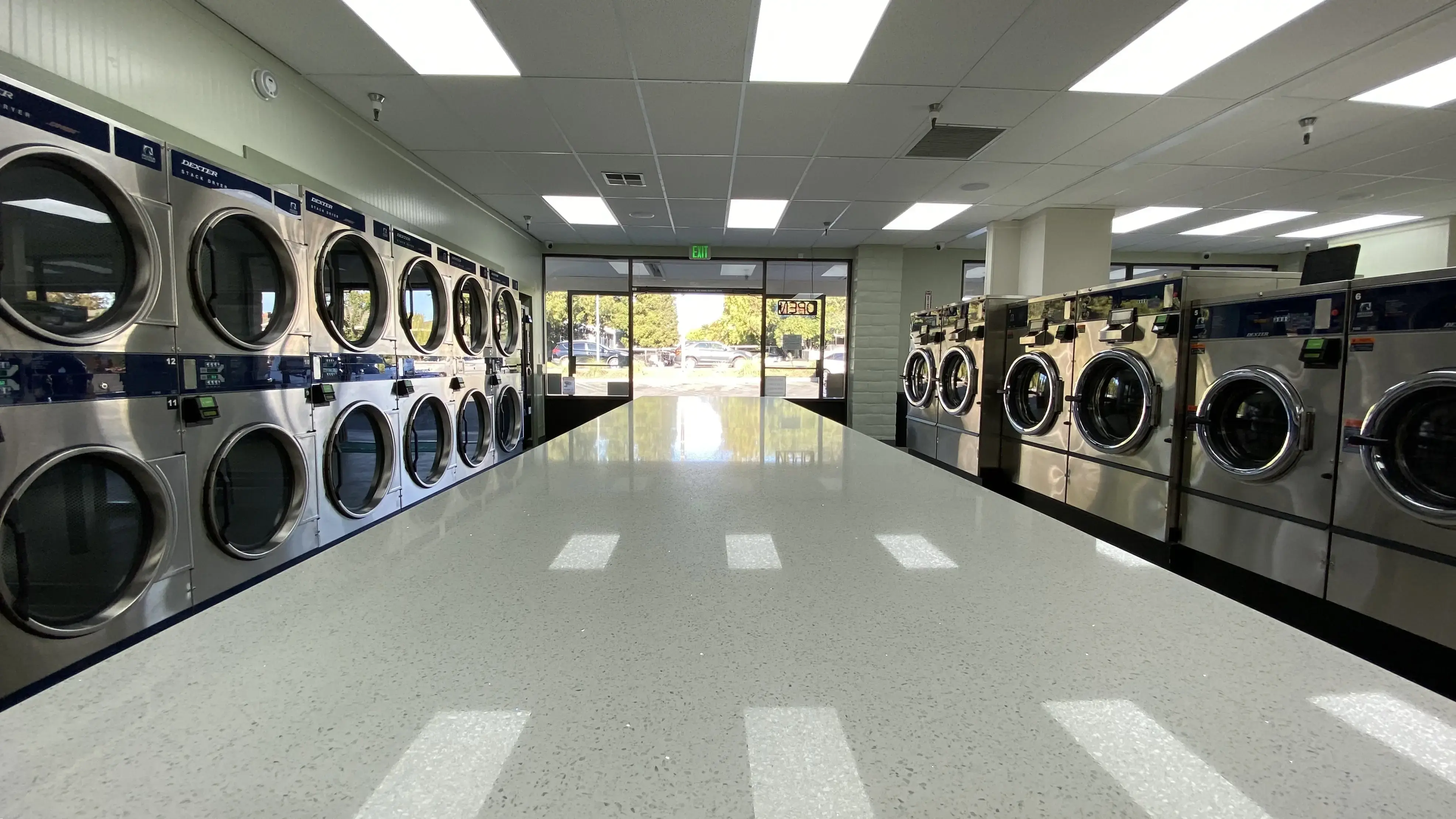 Leaf Laundry Foothill Farms location