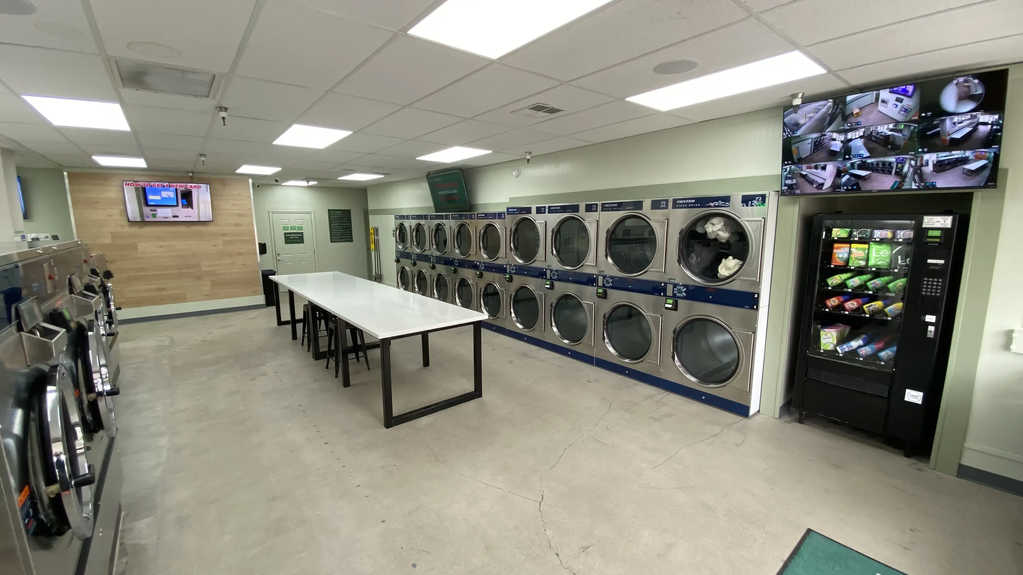 Leaf Laundry Foothill Farms - Image 20