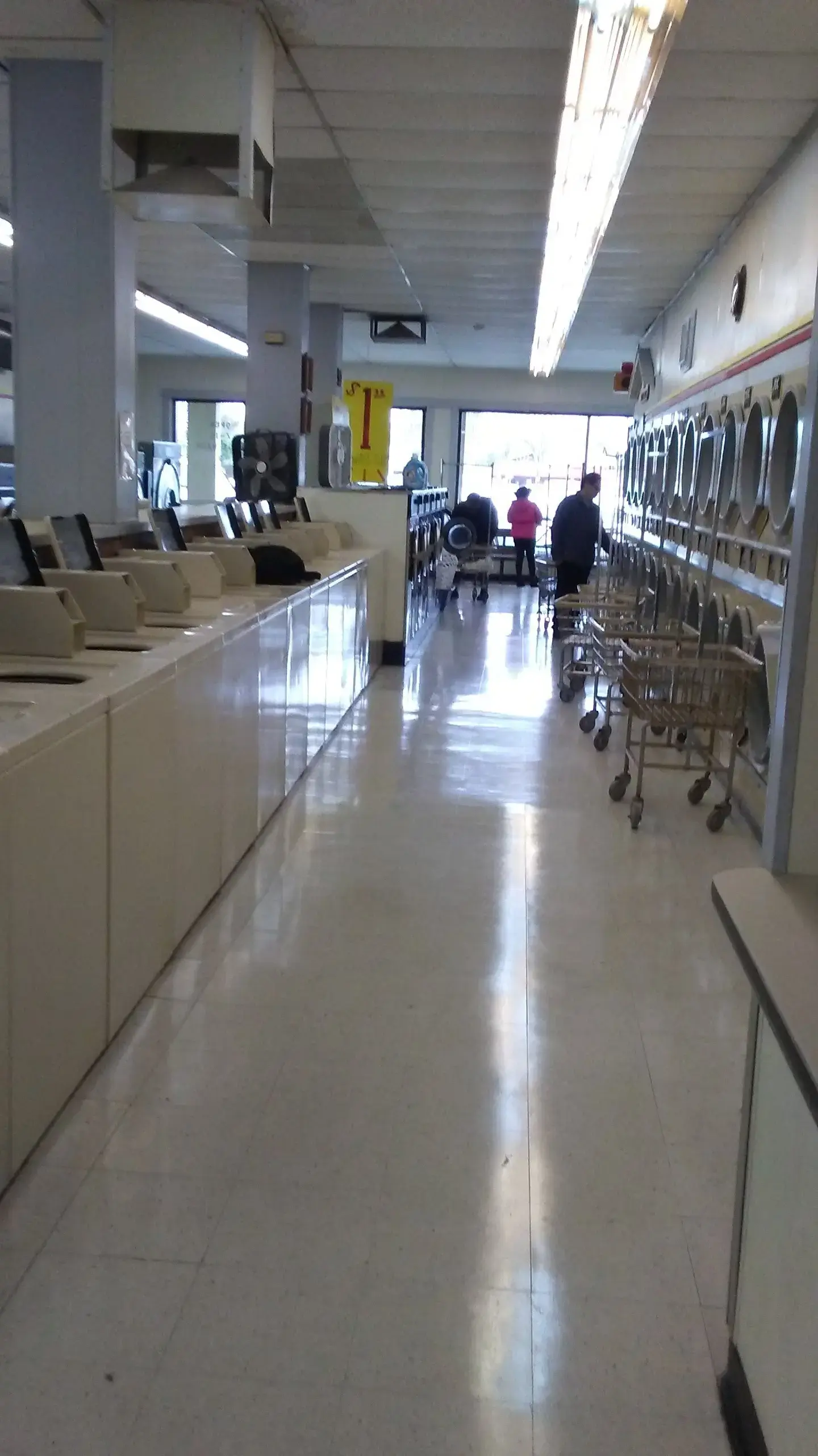 Leaf Laundry West Sacramento thumbnail 19