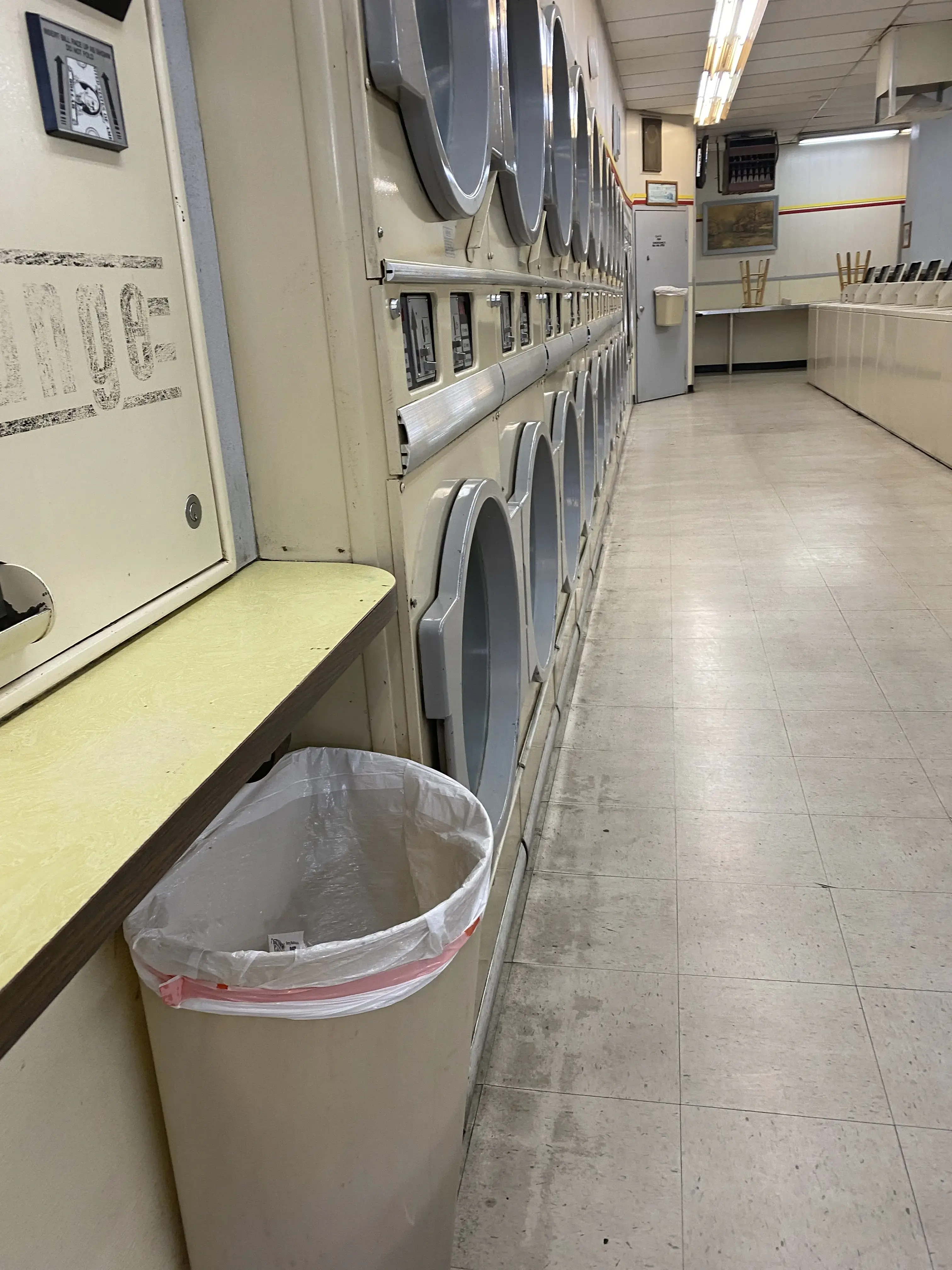 Leaf Laundry West Sacramento - Image 17