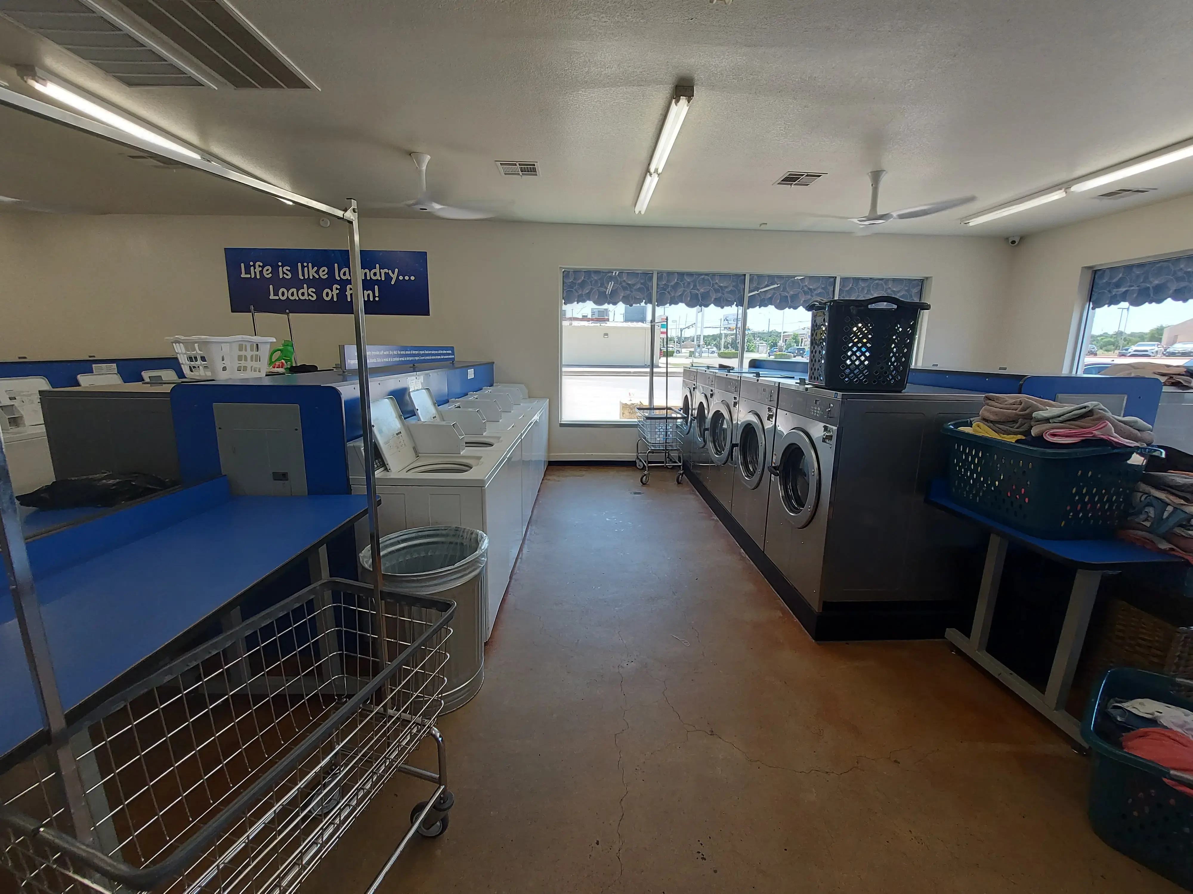 Leander Laundry & Car Wash - Image 12