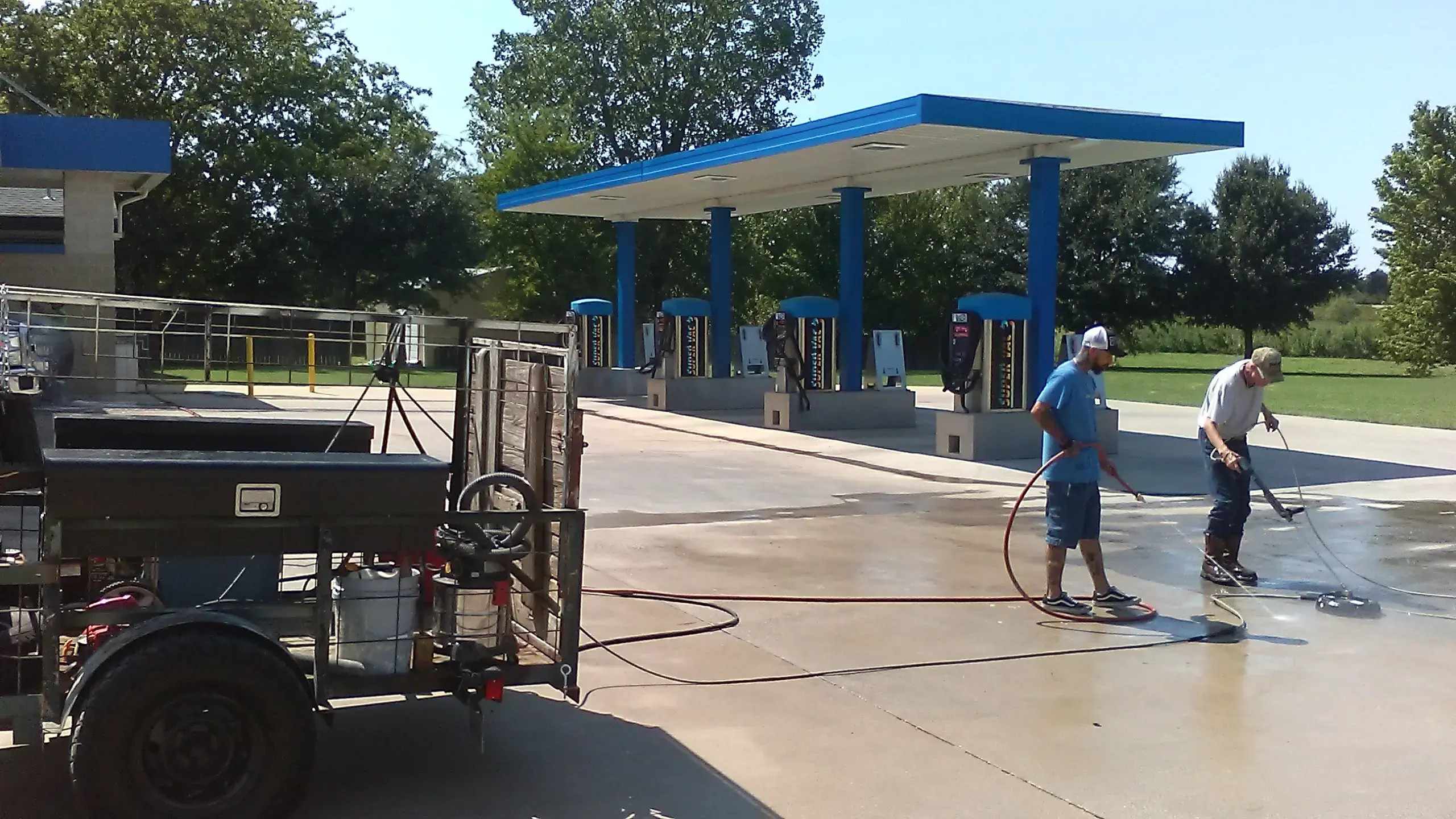 Leander Laundry & Car Wash thumbnail 17