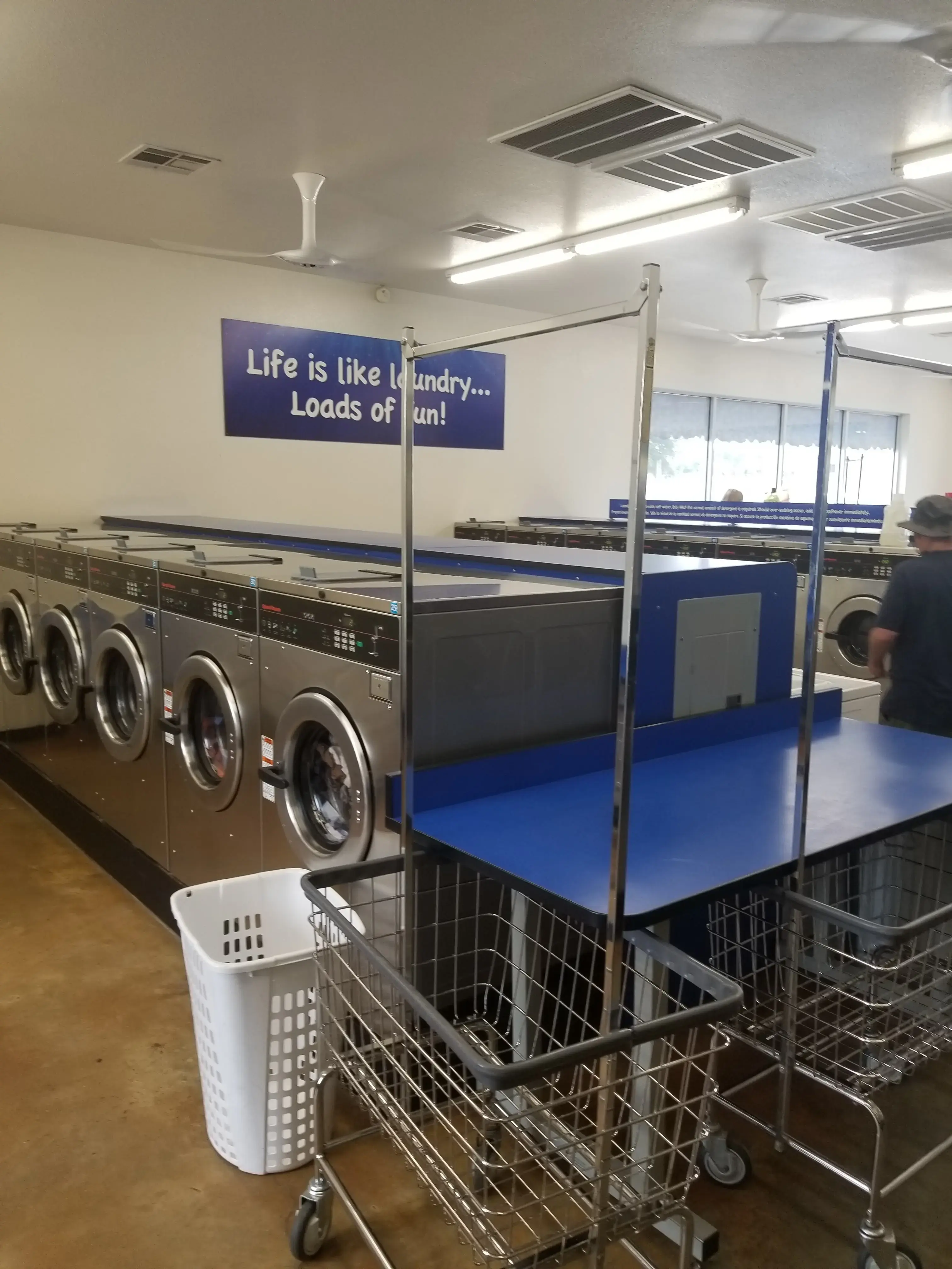 Leander Laundry & Car Wash thumbnail 18