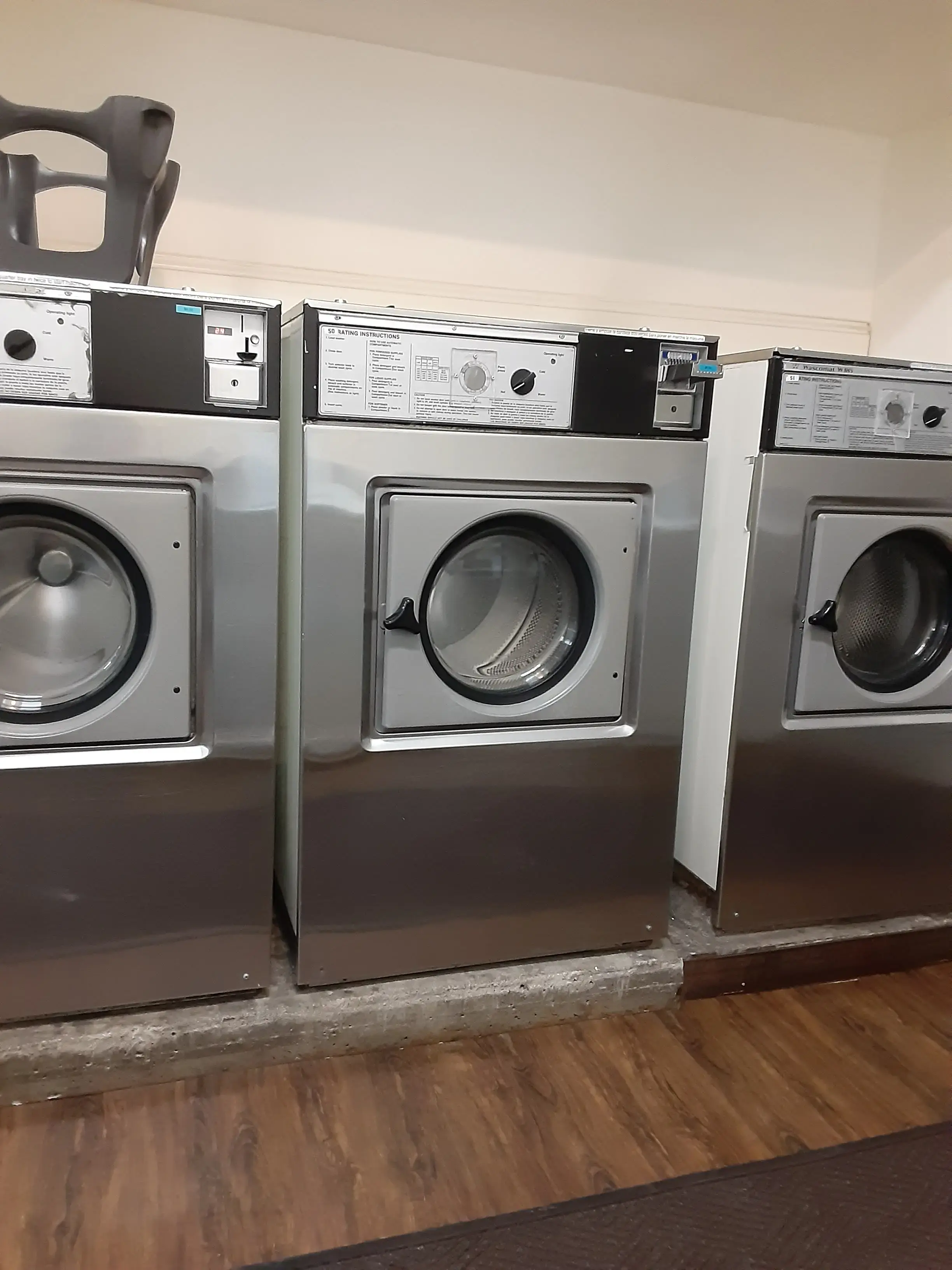 Leavitt Laundry thumbnail 13