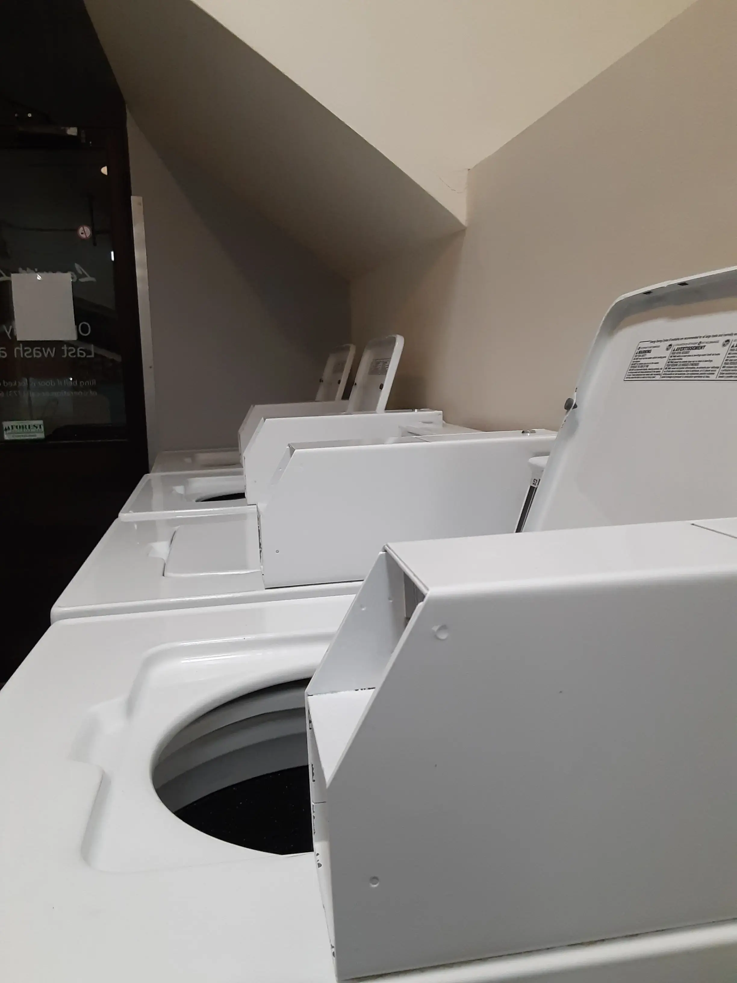 Leavitt Laundry thumbnail 18