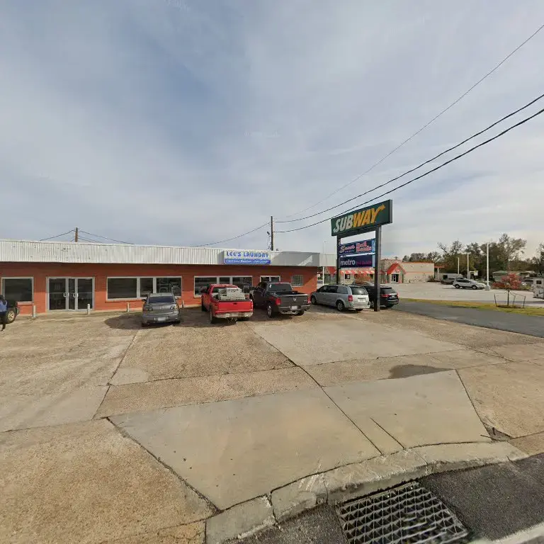 Lee's Laundry - Image 15