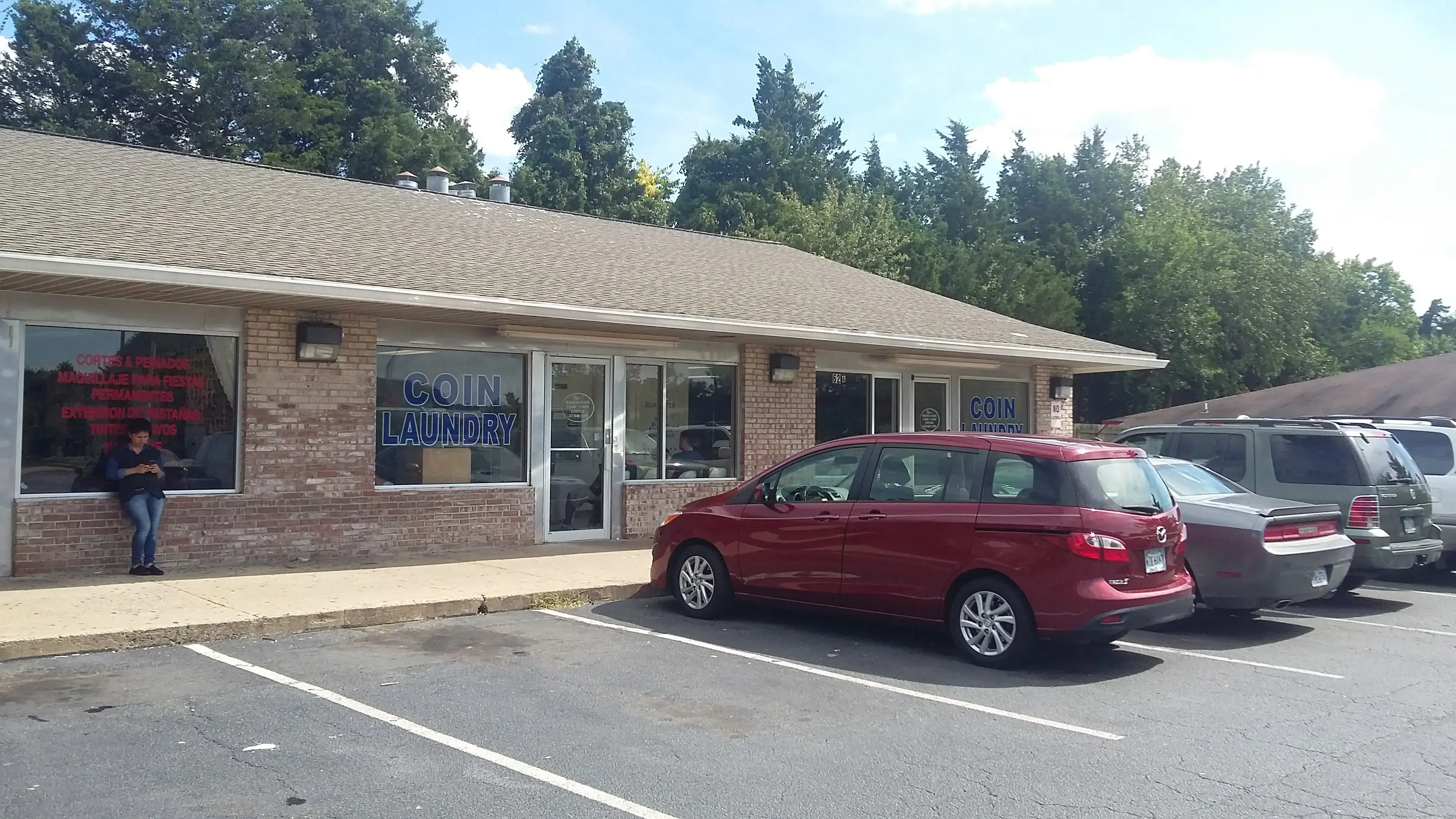 Leesburg Coin Laundry Inc - Image 3