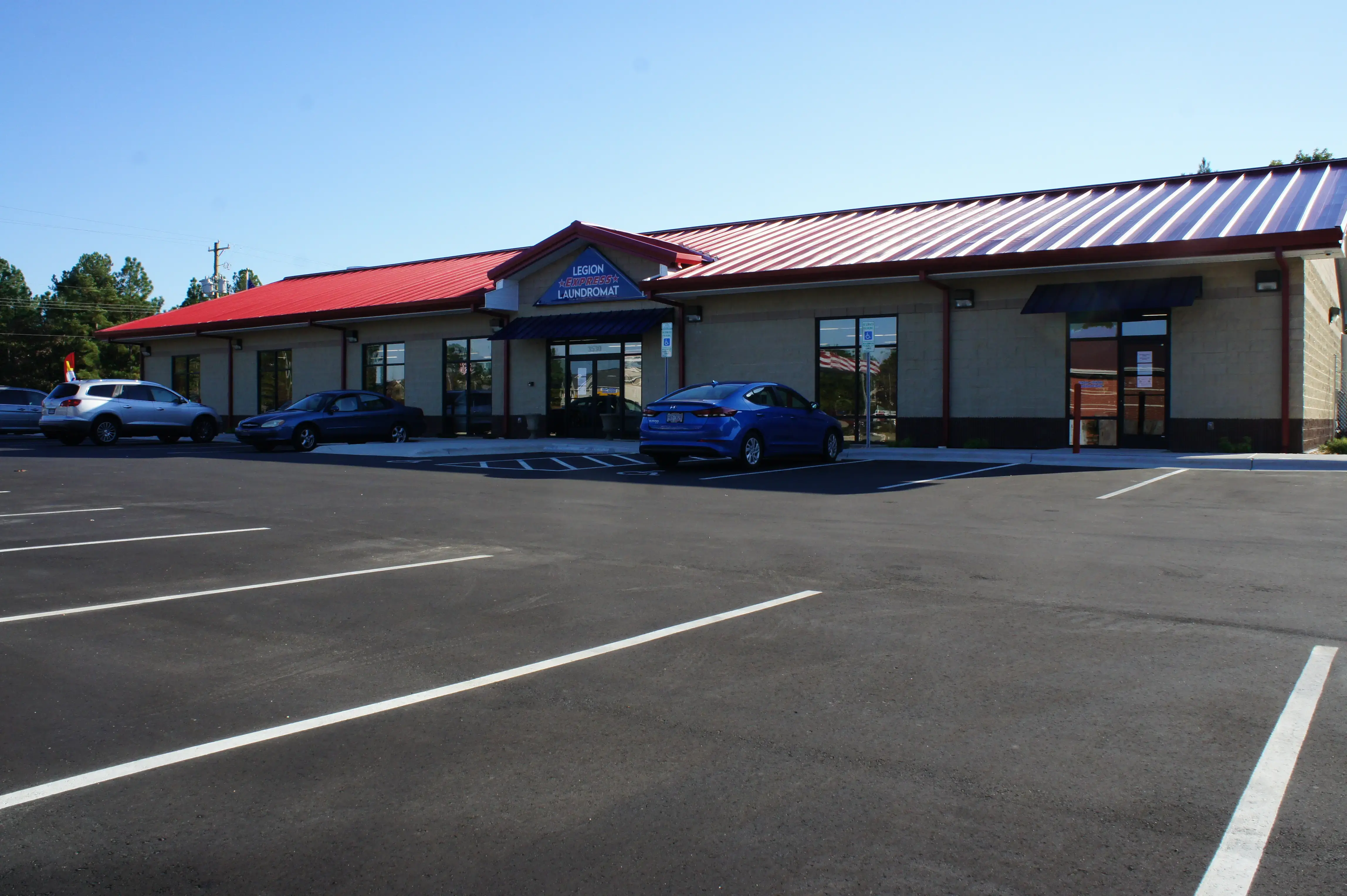 Legion Express Laundromat - Image 10