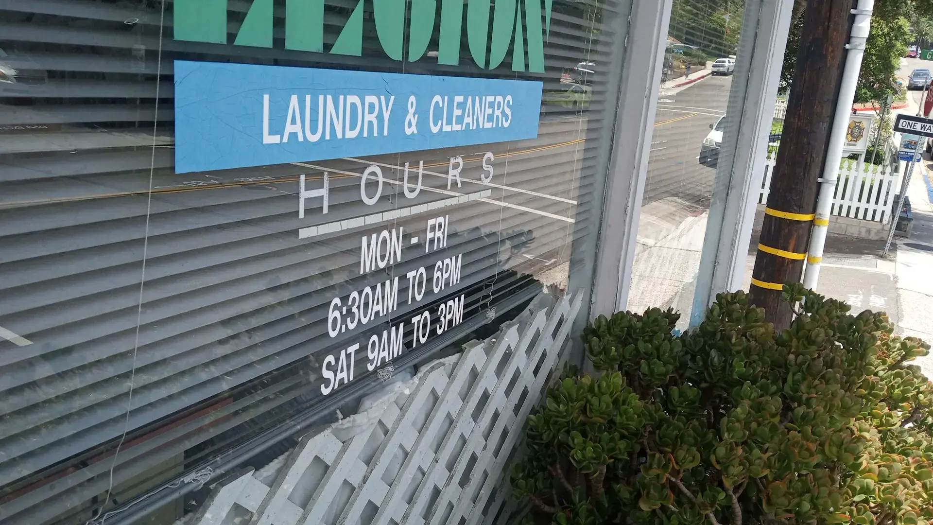 Legion Laundromat and Dry Cleaning thumbnail 10