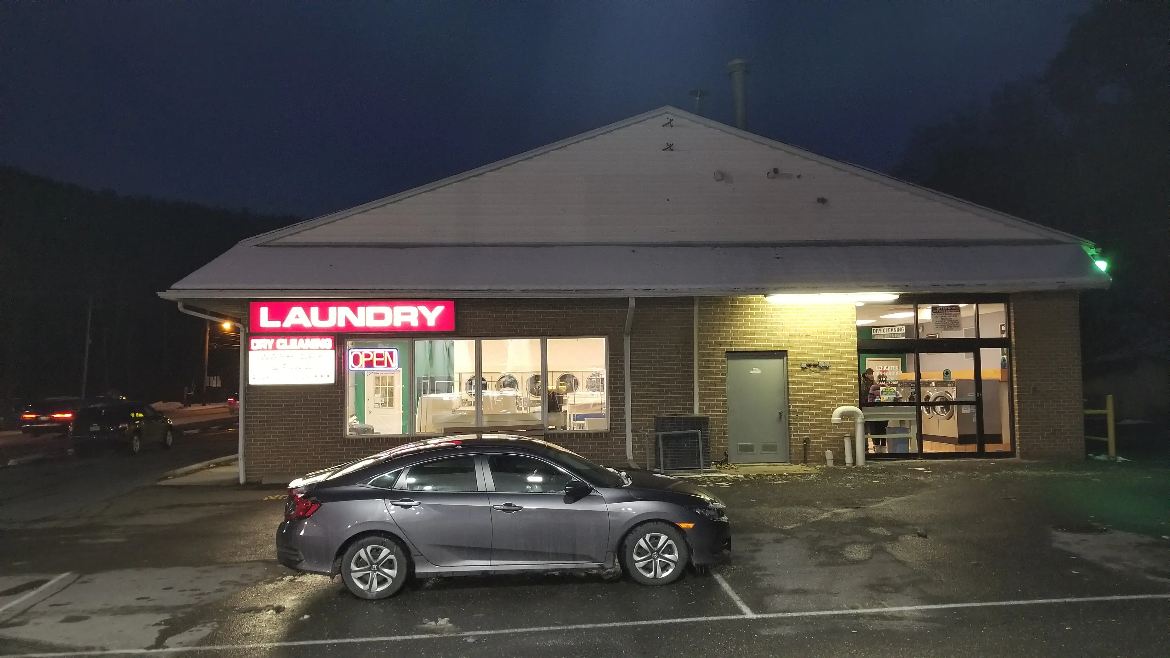 Lehighton Coin Laundry & Dry thumbnail 5
