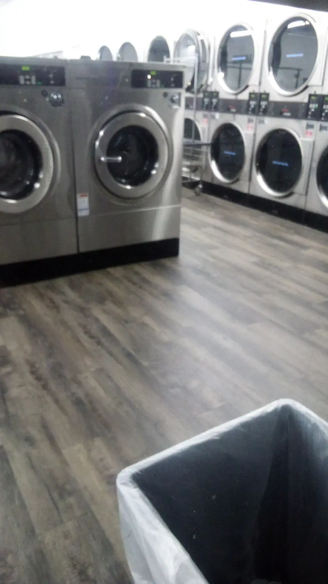 Leisure Laundry & Tanning - Image 16