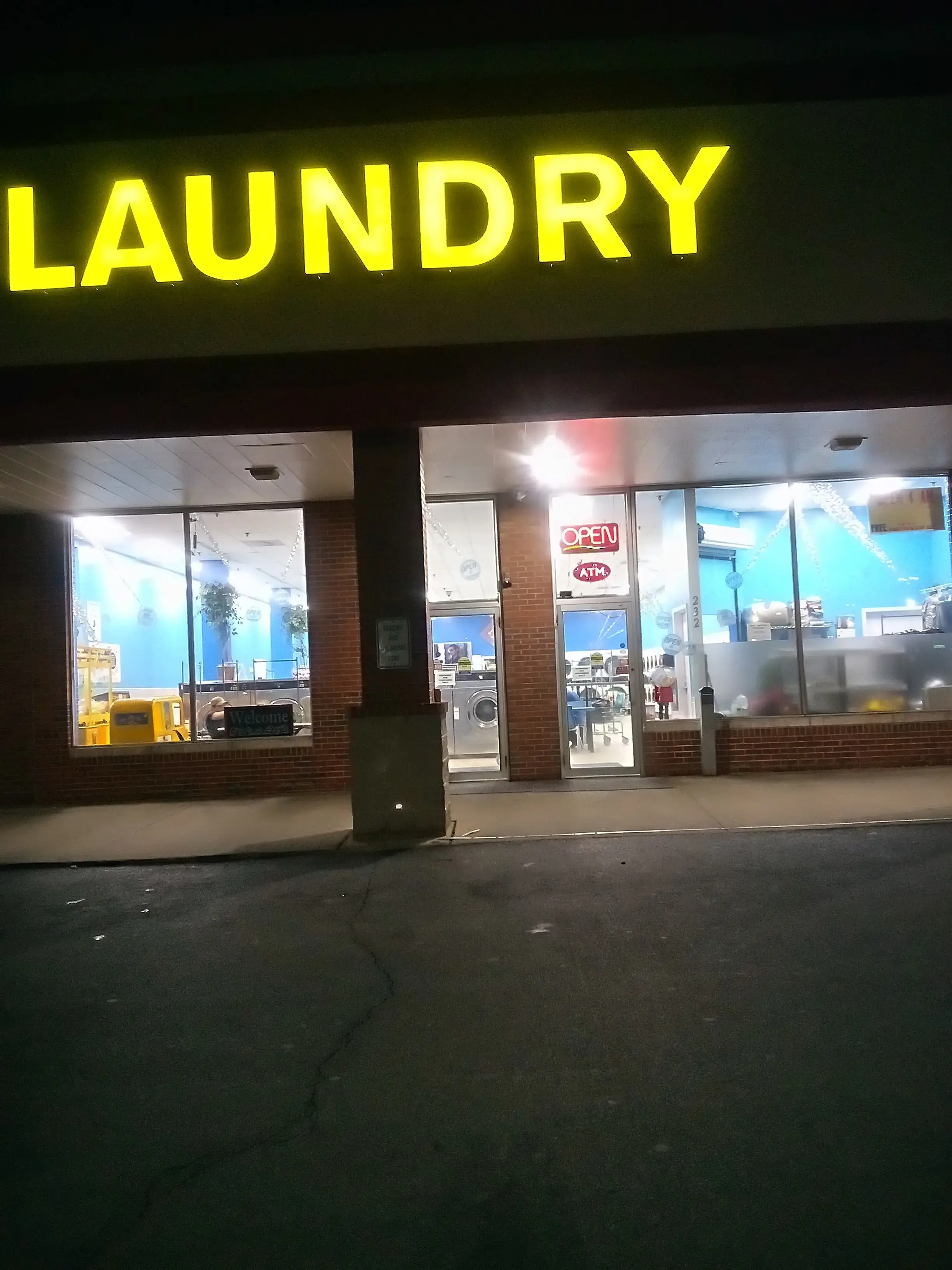 Leisure Time Laundromat thumbnail 8
