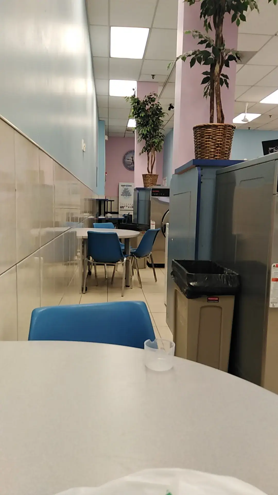Leisure Time Laundromat thumbnail 5