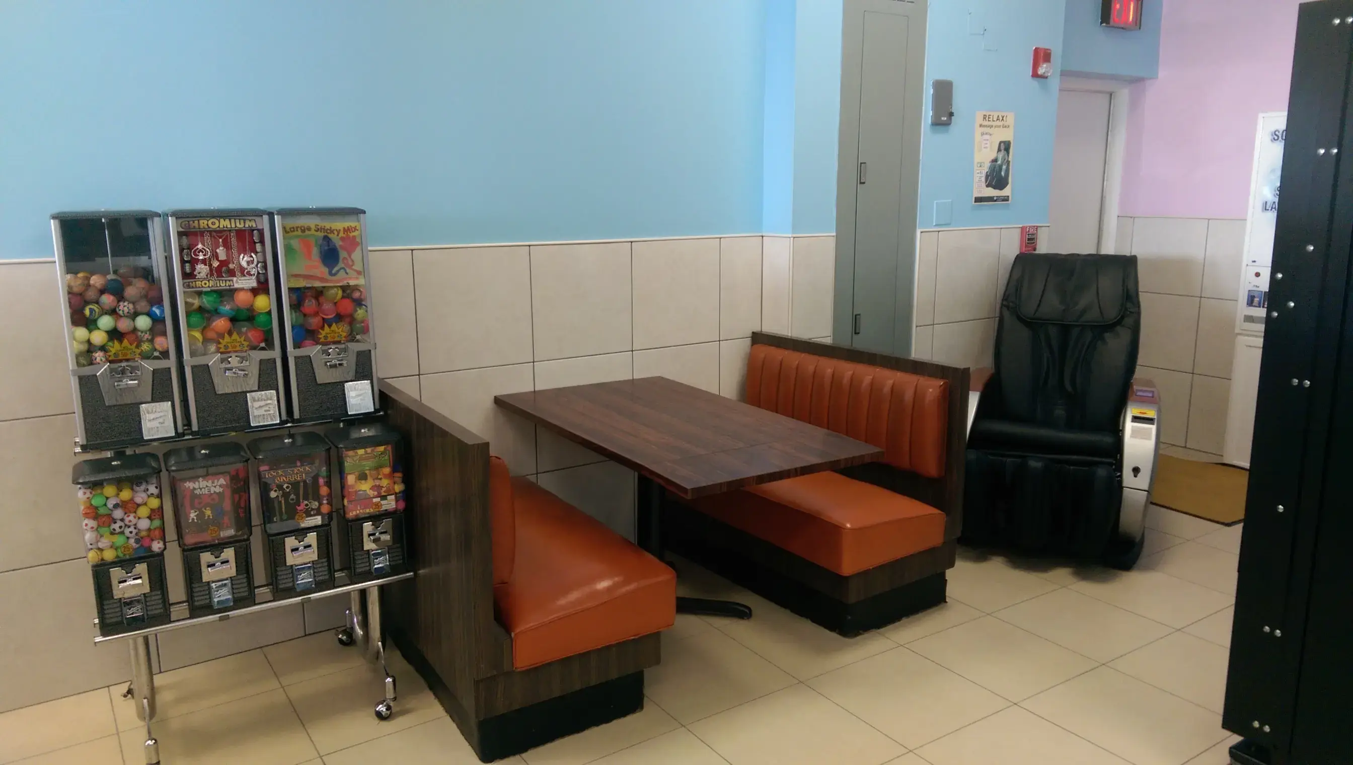 Leisure Time Laundromat thumbnail 2